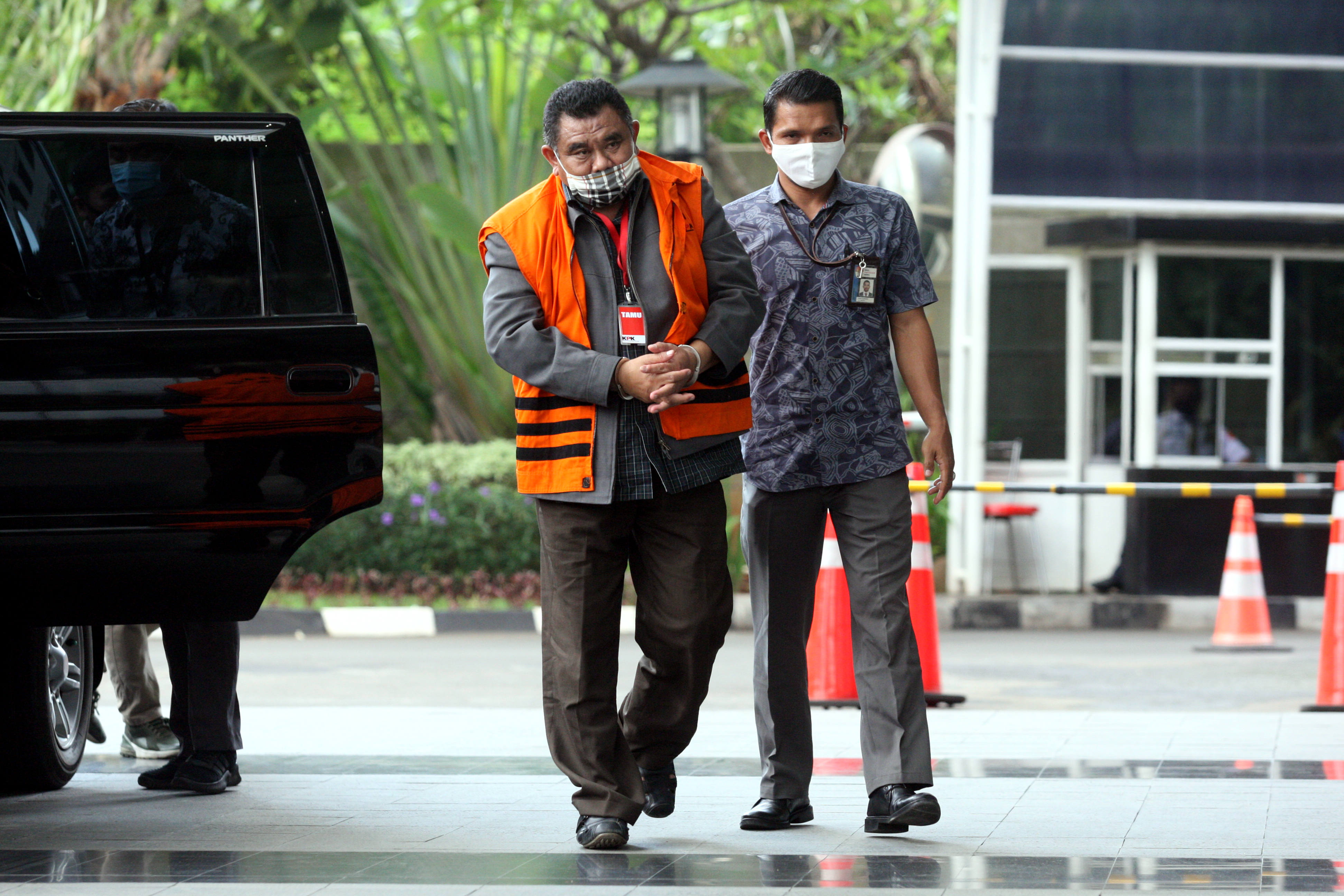 KPK Periksa Dadang Suganda