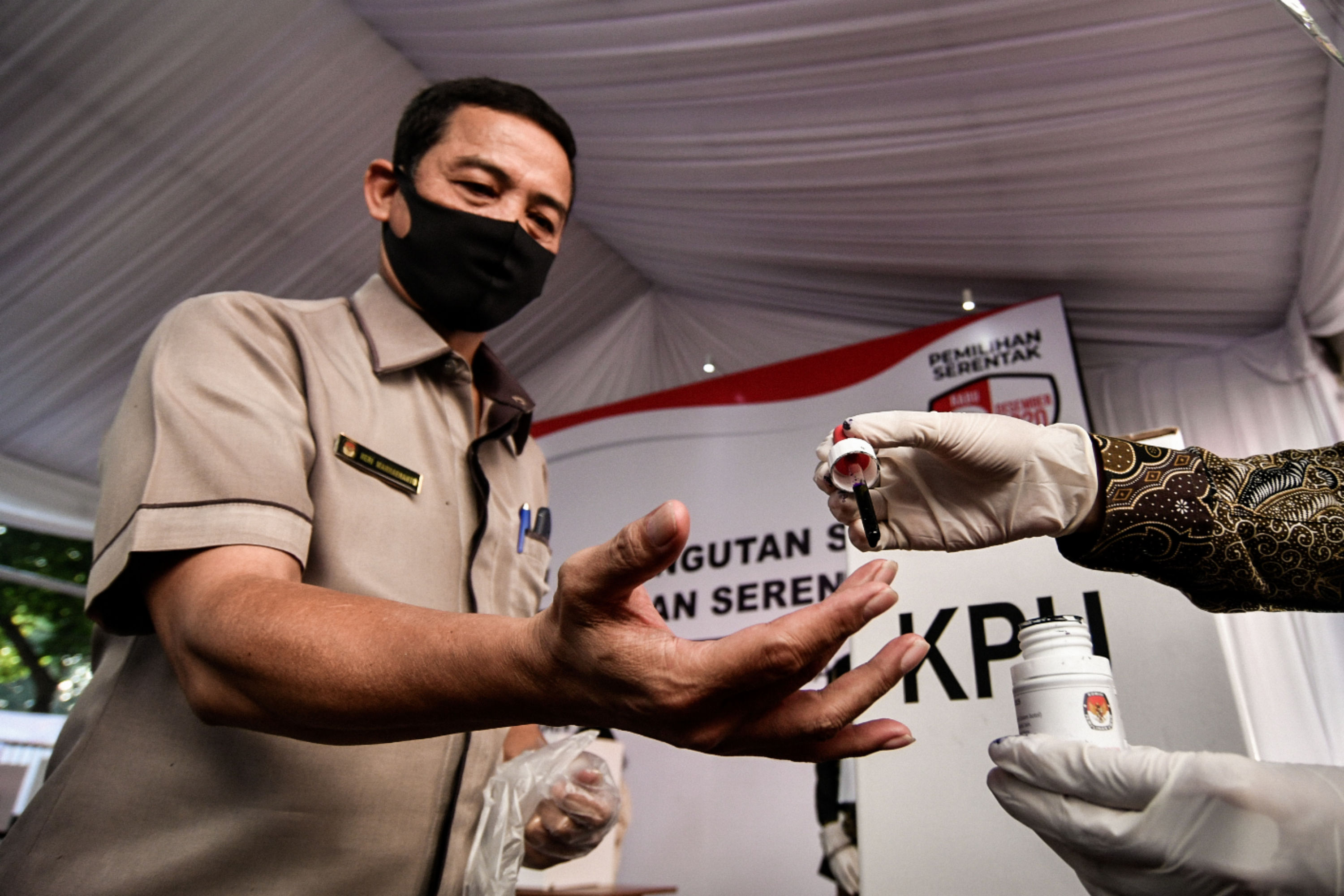 Simulasi Pemungutan Suara di TPS dengan Protokol Kesehatan