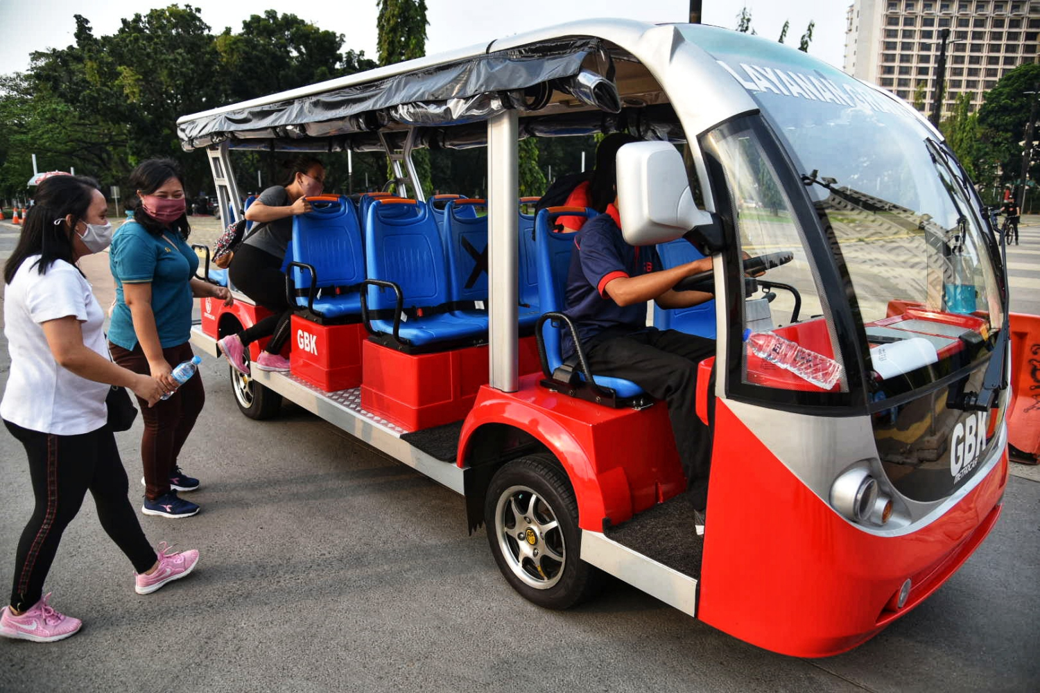Shuttle Bus Gratis di Kawasan Gelora Bung Karno