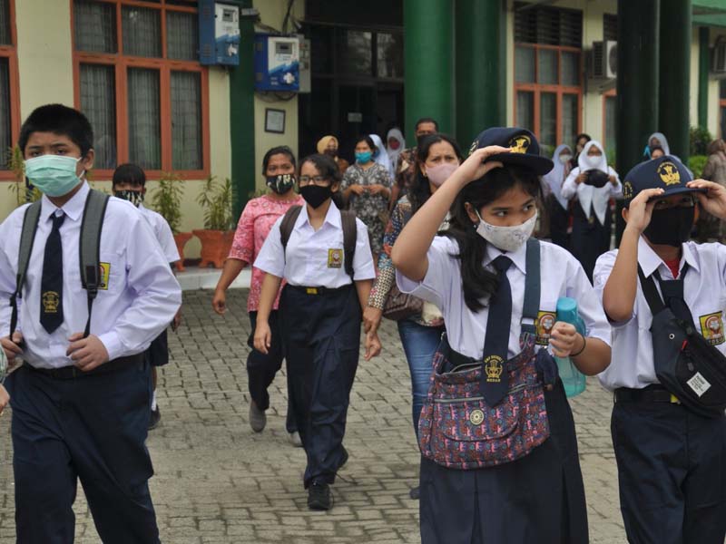 Pelaksanaan Masa Pengenalan Lingkungan Sekolah