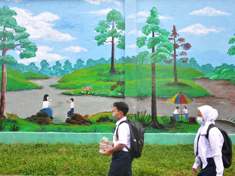 Pelaksanaan Masa Pengenalan Lingkungan Sekolah