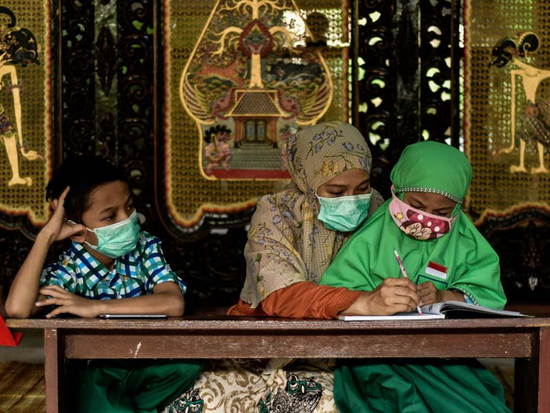 Wifi Gratis Untuk Pelajar dari Warga