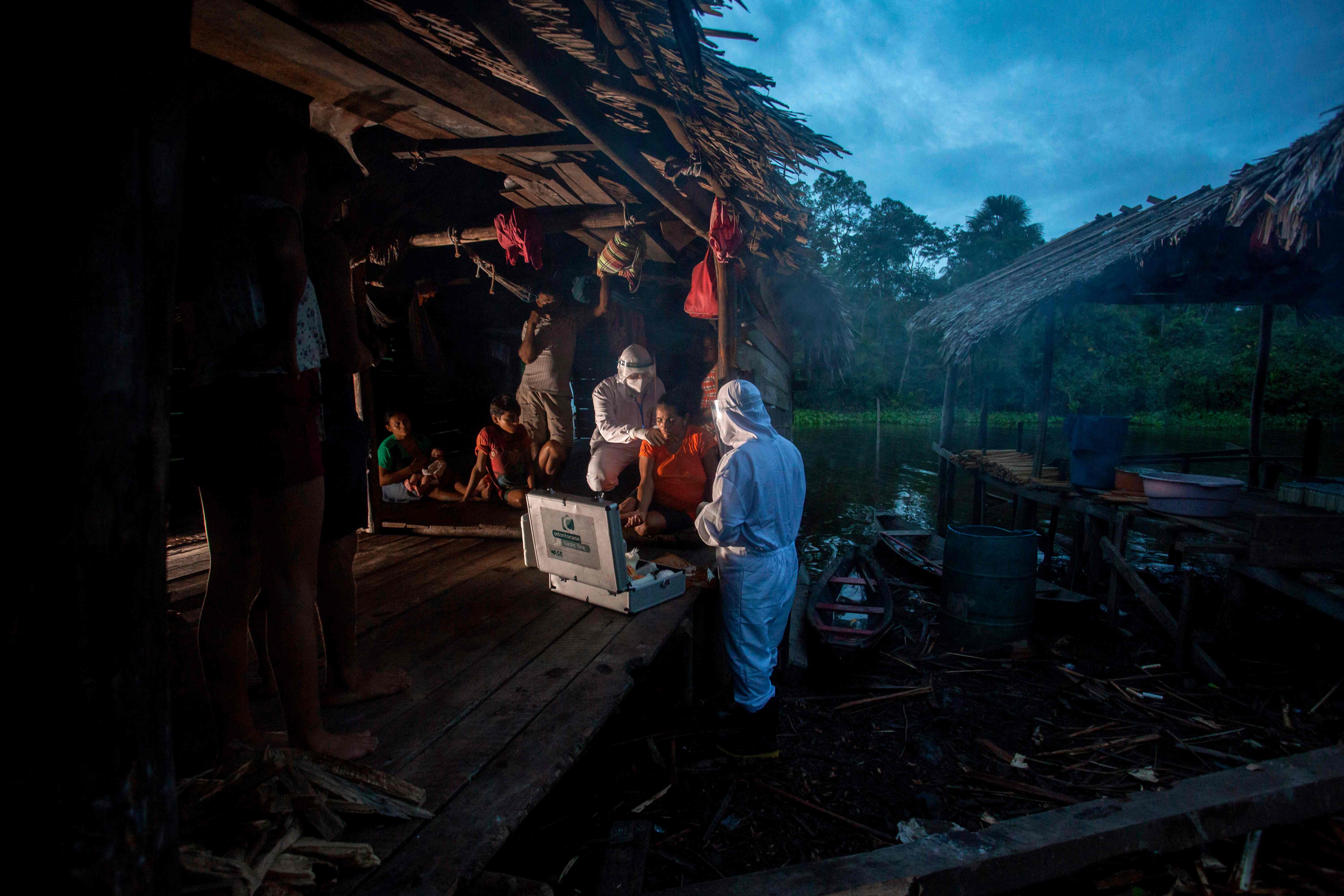 Covid-19 dan Kehilangan Tempat Tinggal Suku Pedalaman Amazon