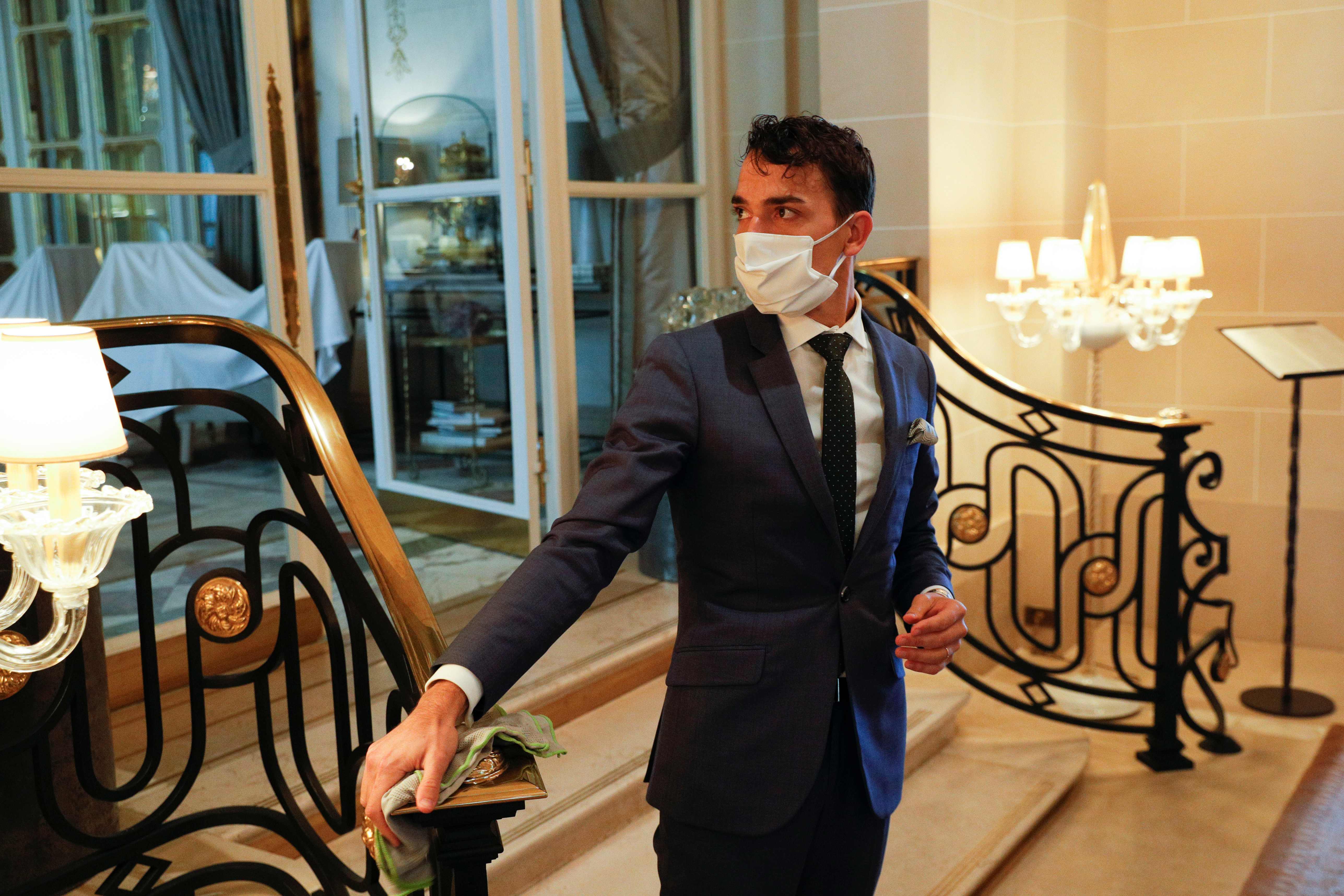 Tutup Tiga Bulan, Hotel Termahal di Paris Buka Kembali 