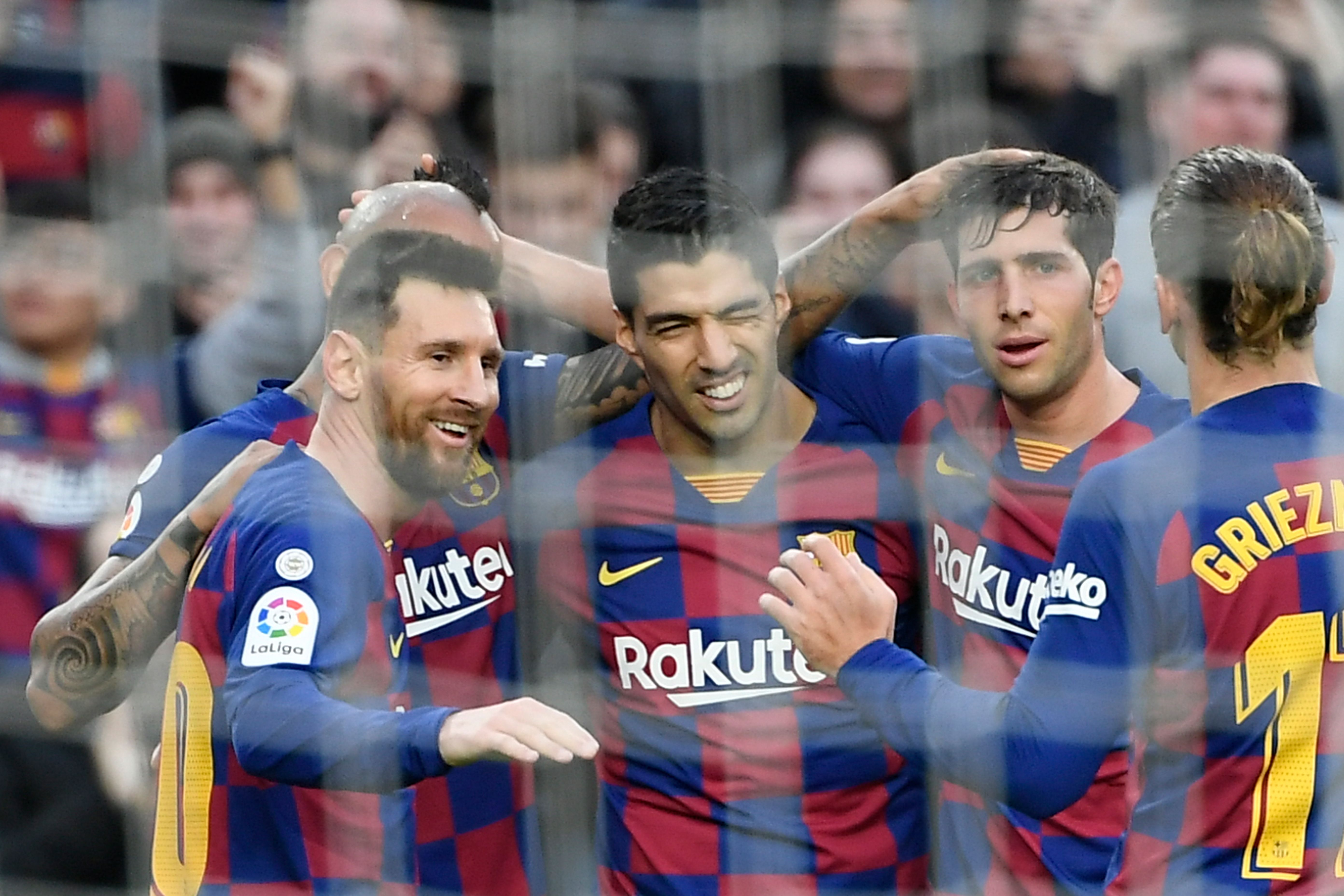 Menunggu Waktu Messi Tinggalkan Barcelona