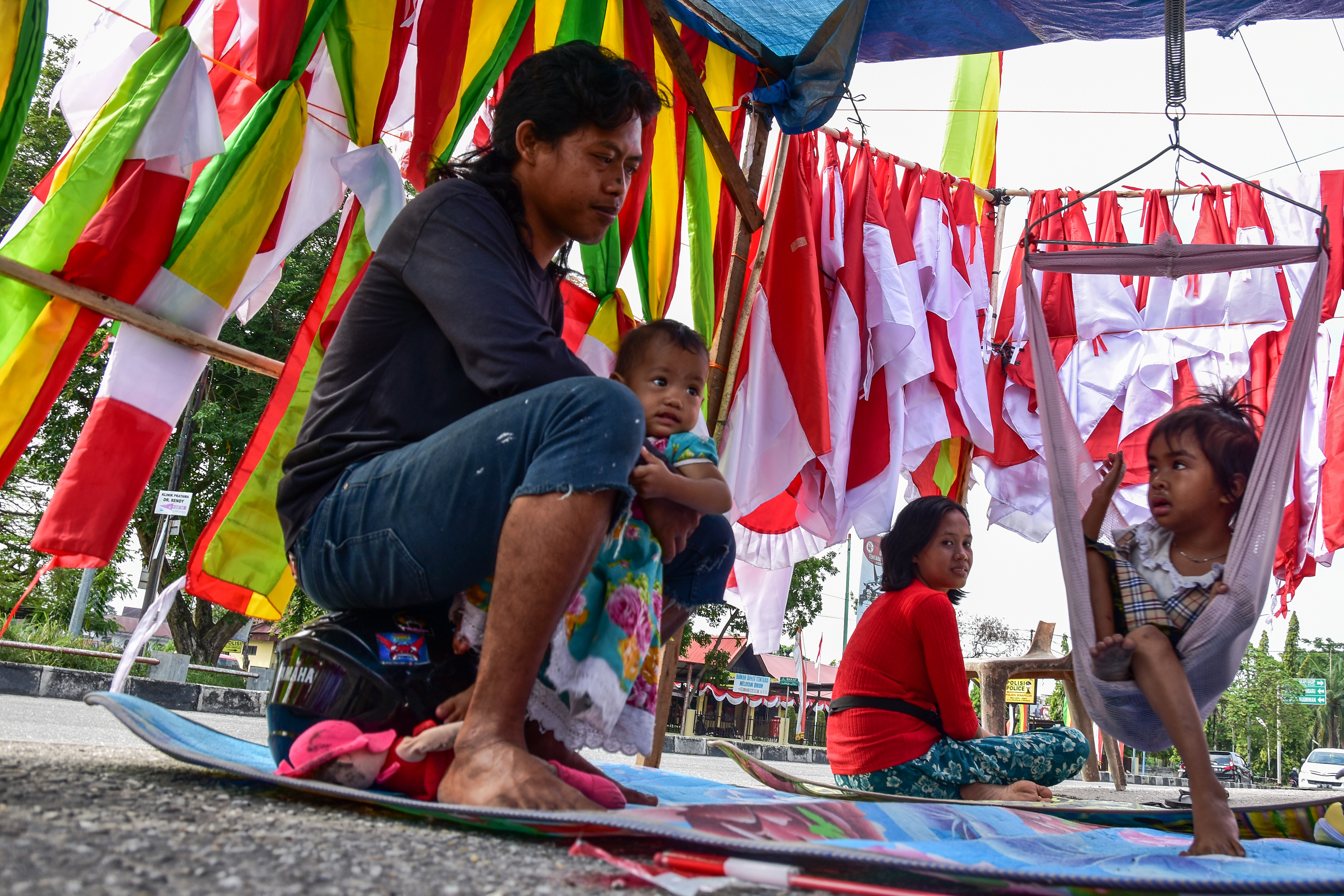 Penjual Bendera Musiman