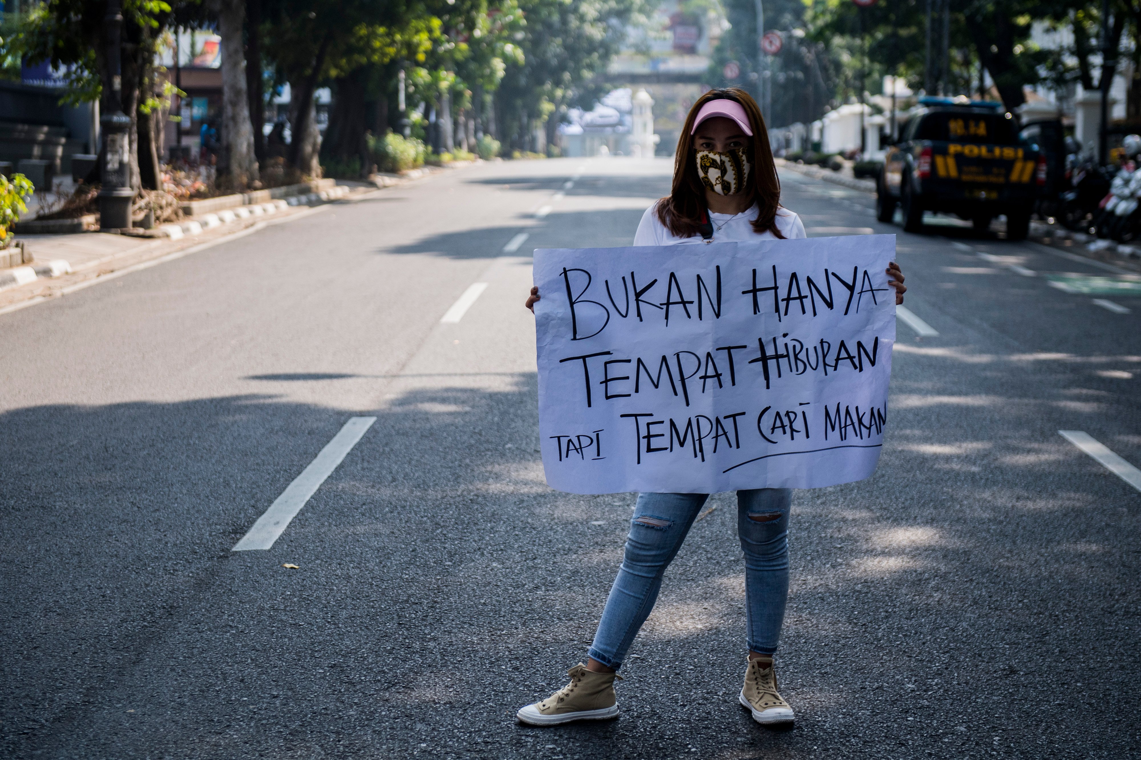 Aksi Pekerja Hiburan Malam 