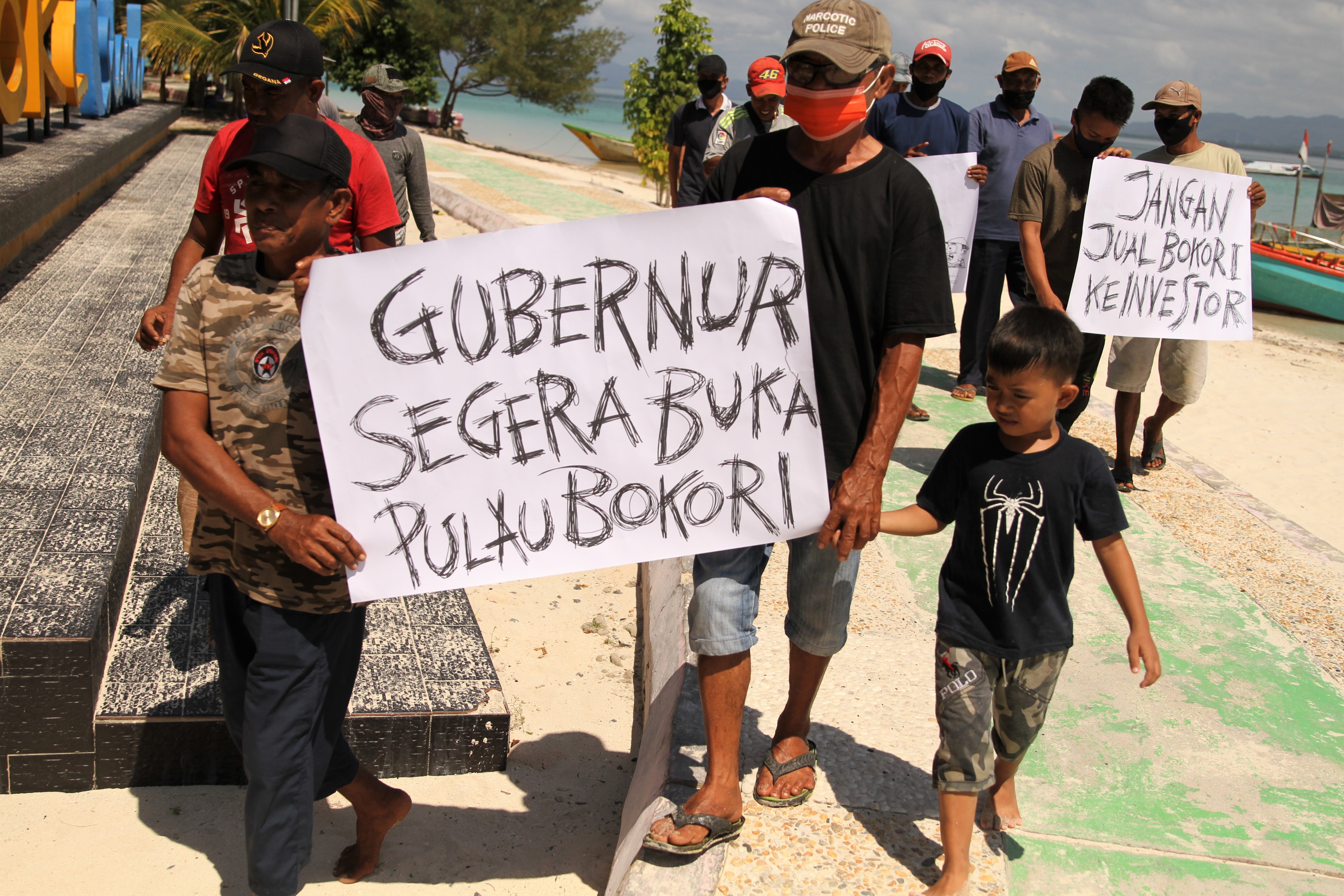Tolak Investor Asing di Pulau Bokori