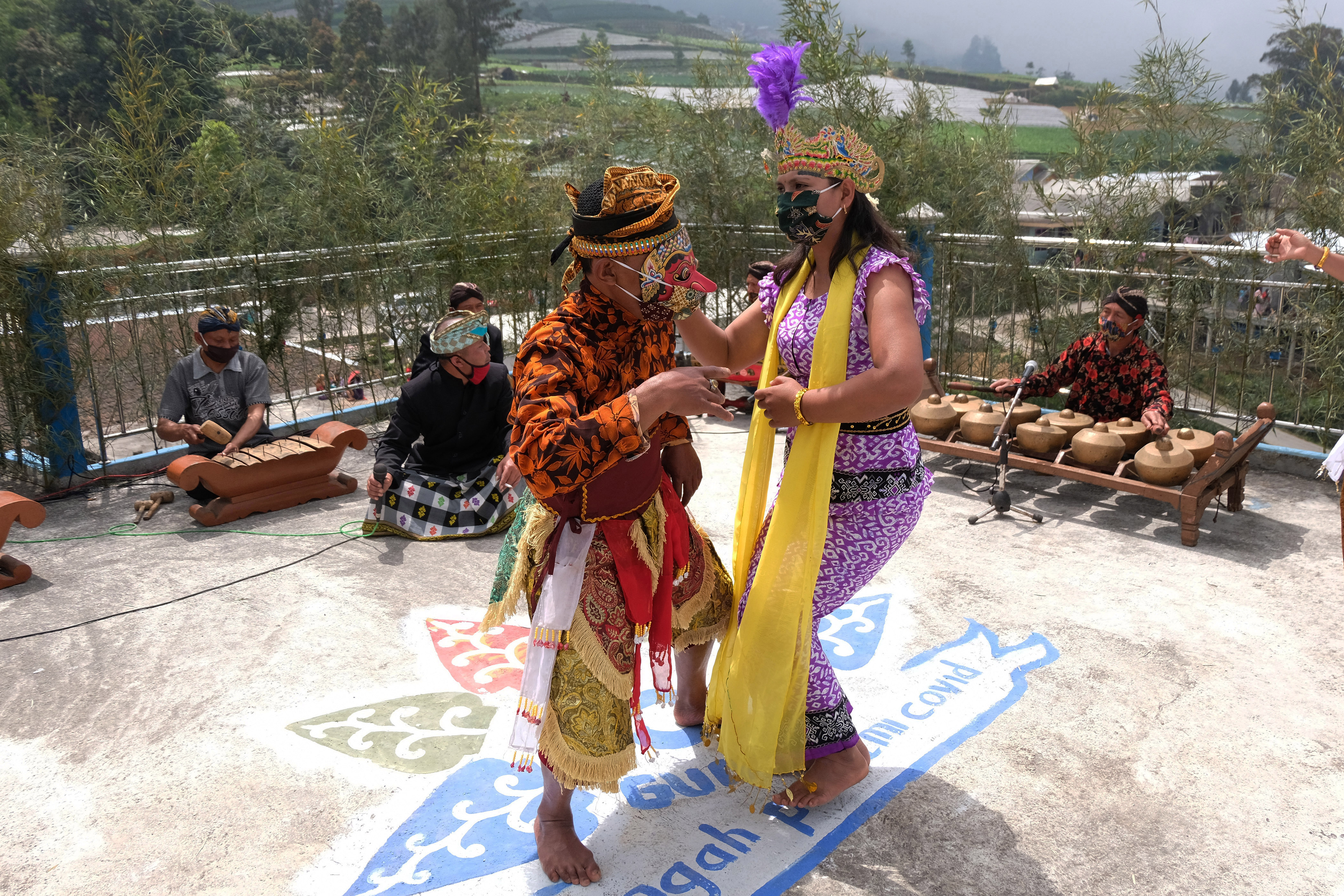 Festival Lima Gunung Di Lereng Gunung Sumbing