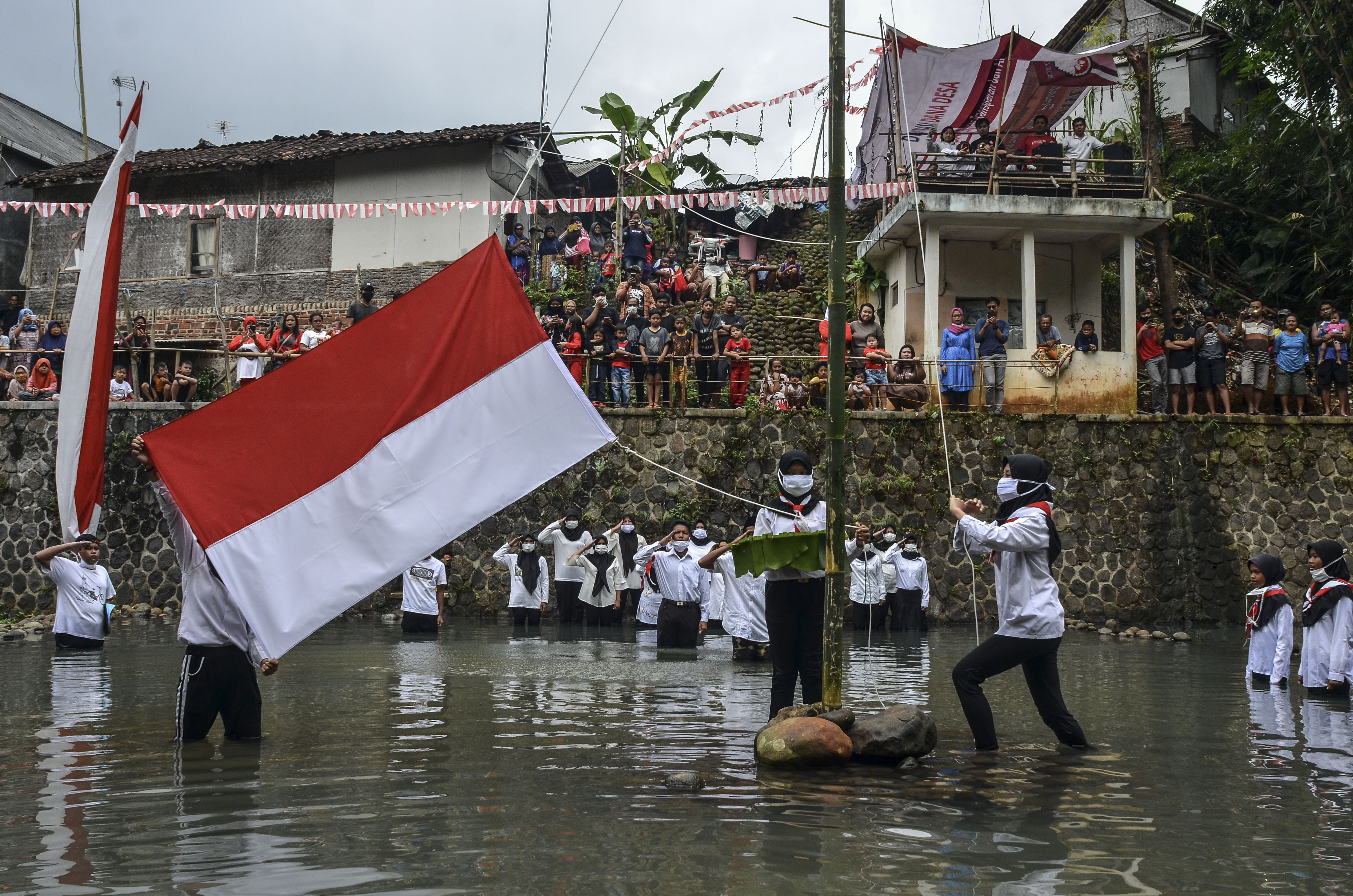 Upacara Kemerdekaan di Sungai Cileueur