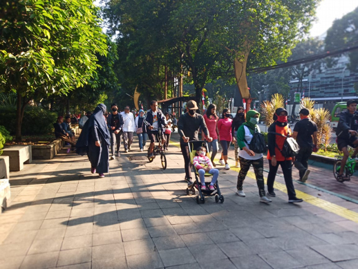 Menikmati Segarnya Pagi di Sekitar Kebun Raya Bogor