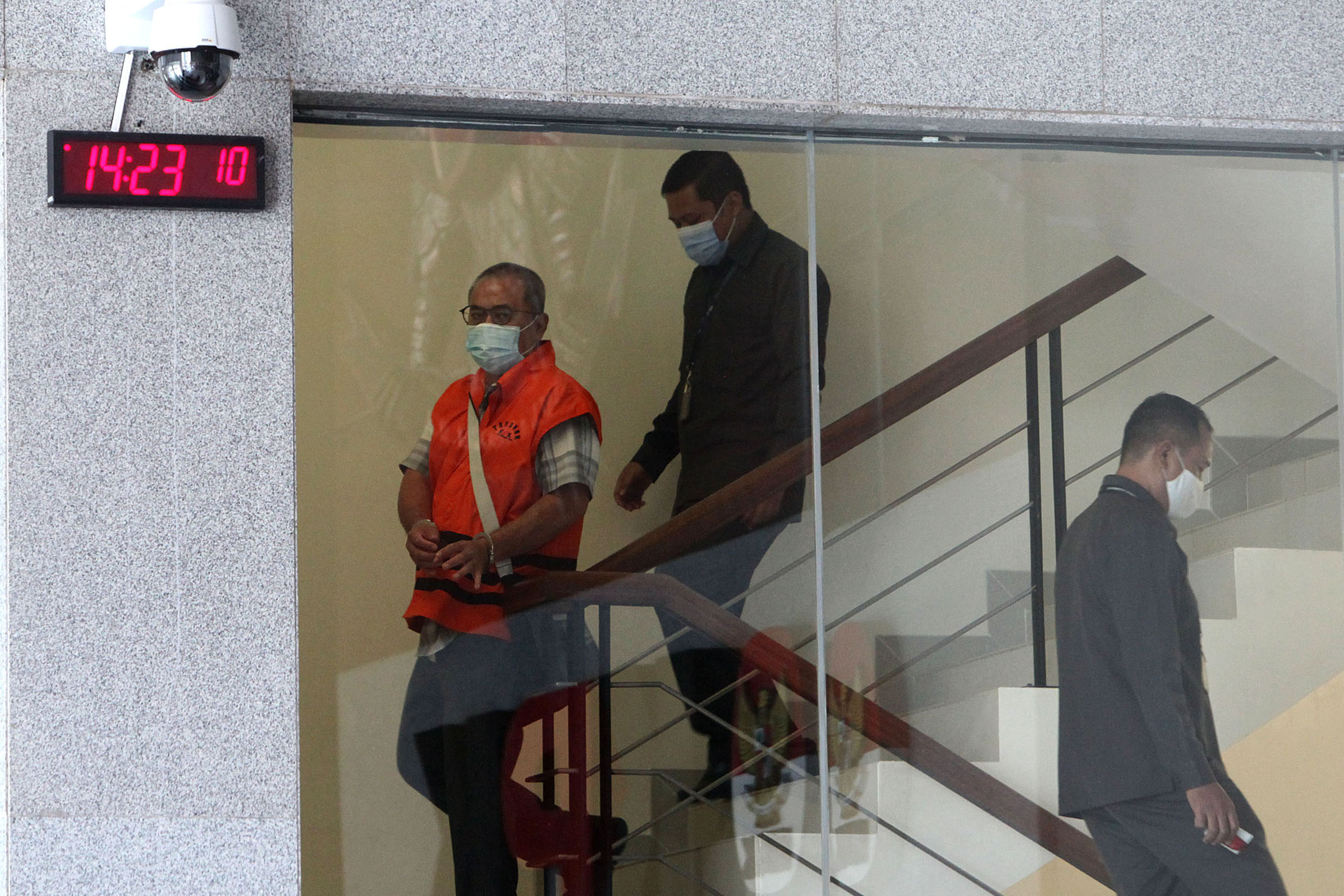 Pemeriksaan Ismunandar