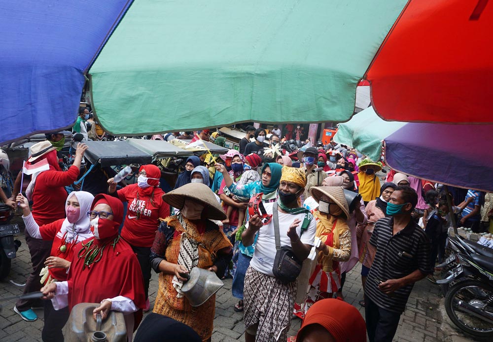 Aksi Pedagang Bebas Covid-19