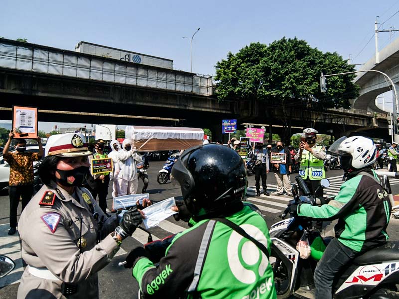  Arak Peti Mati Dalam Sosialisasi Bahaya Virus Covid-19