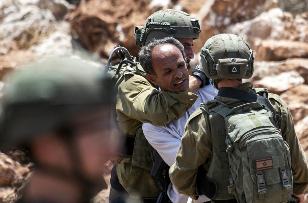 Tolak Aneksasi Israel, Puluhan Warga Palestina Ditangkapi