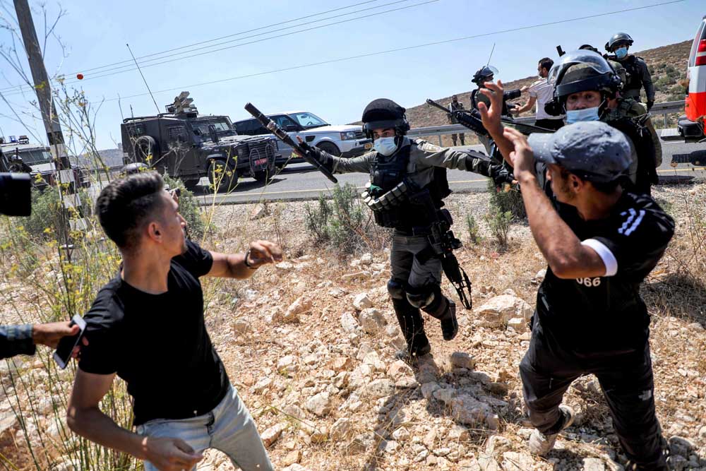 Tolak Aneksasi Israel, Puluhan Warga Palestina Ditangkapi