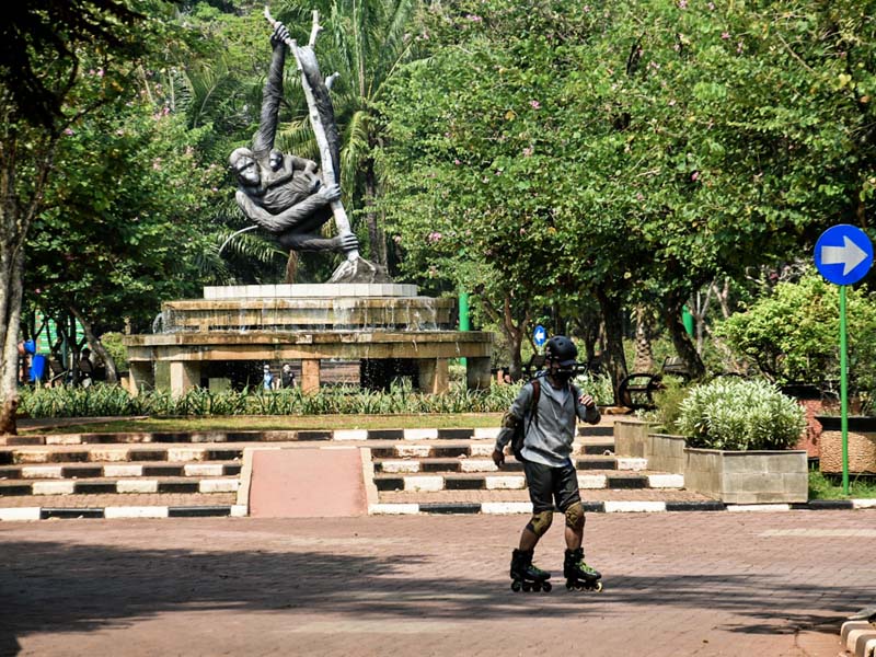 Taman Margasatwa Ragunan Sepi Pengunjung di Hari Libur Idul Adha
