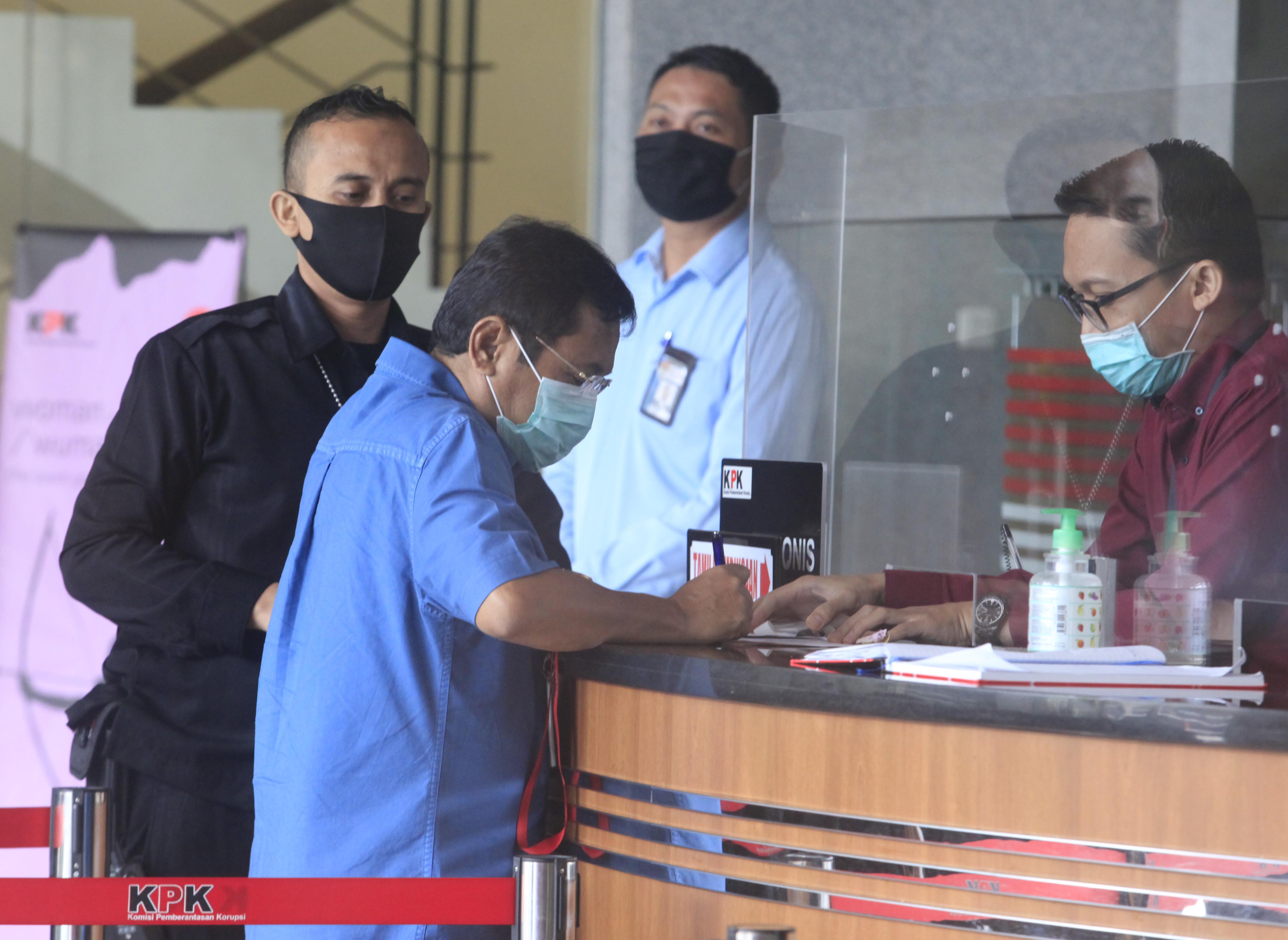 Pemanggilan Rachmat Yasin Terkait Pengembalian Uang