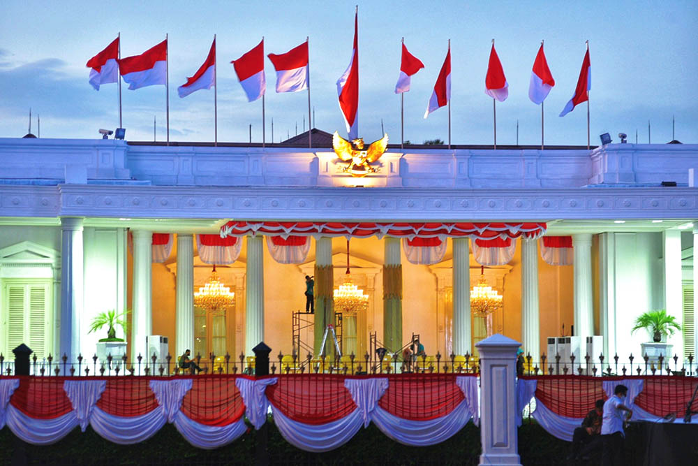 Dekorasi Istana Jelang HUT Ke-75 RI