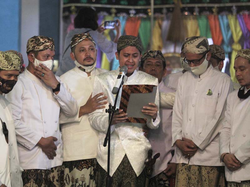 Penobatan Sultan Sepuh XV Kasepuhan