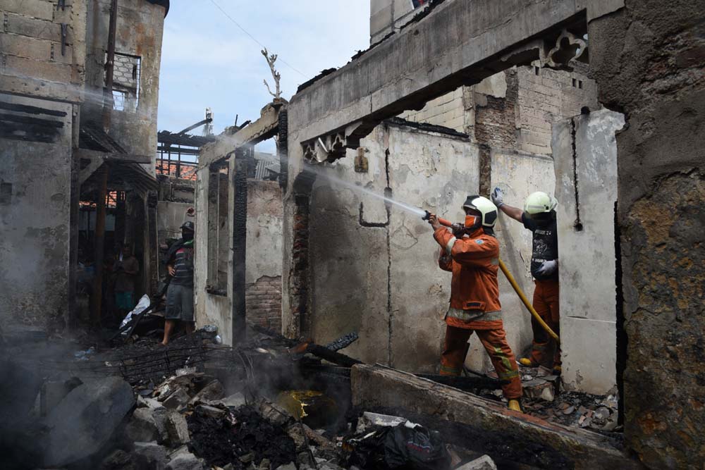 Pemukiman Padat Penduduk di Tambora Kembali Terbakar