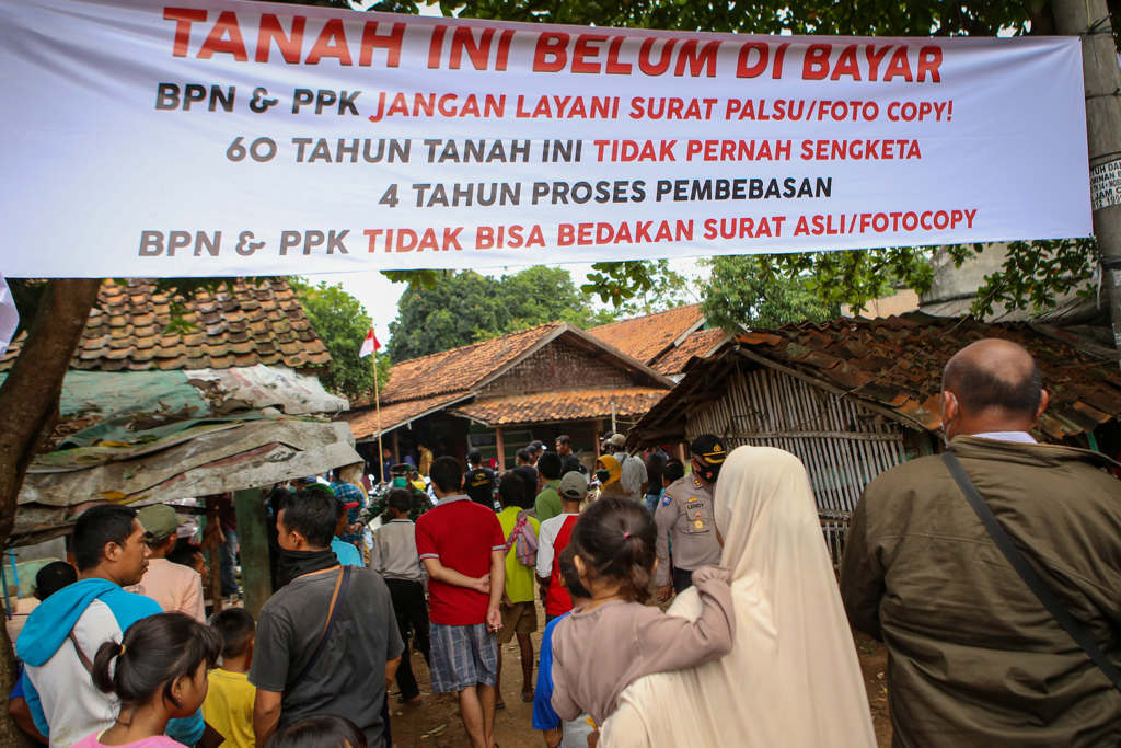 Penolakan Eksekusi Lahan Untuk Pembangunan Tol JOR II 