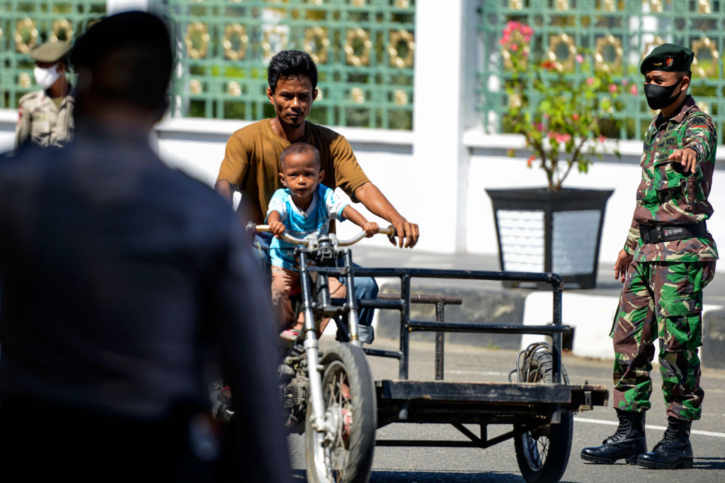 Razia Warga Tanpa Masker di Banda Aceh 