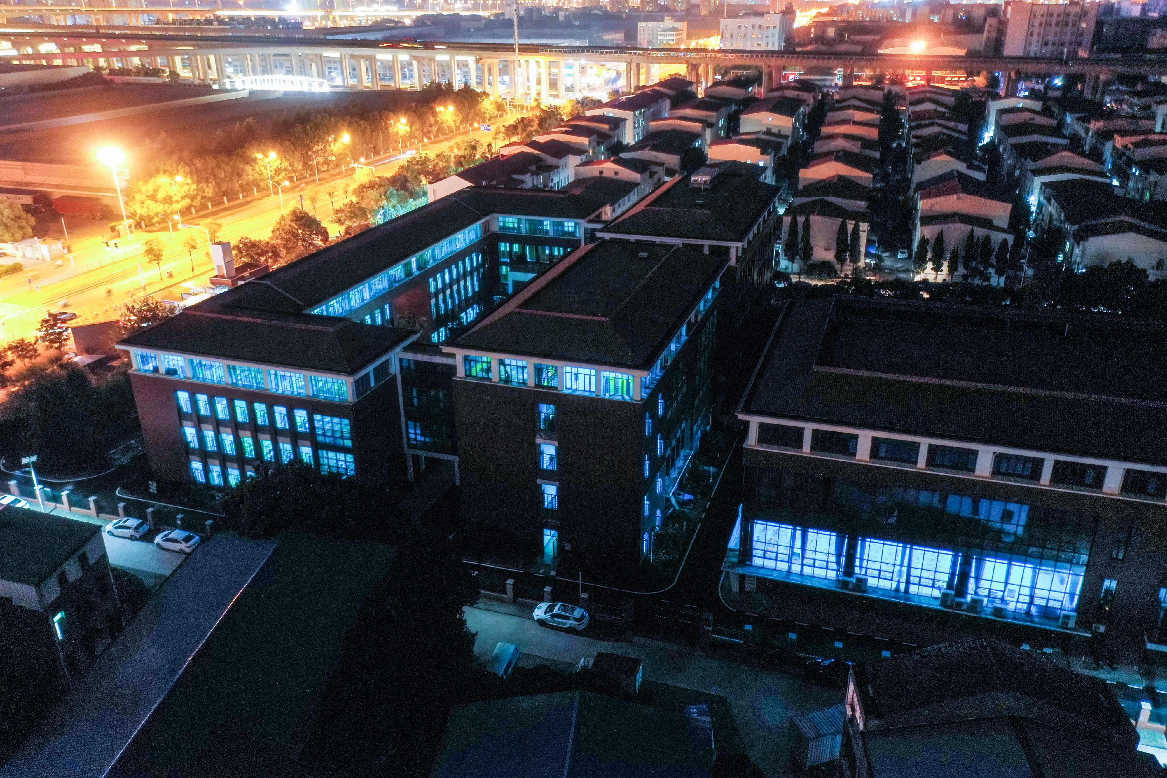 Pelajar Wuhan Kembali ke Sekolah