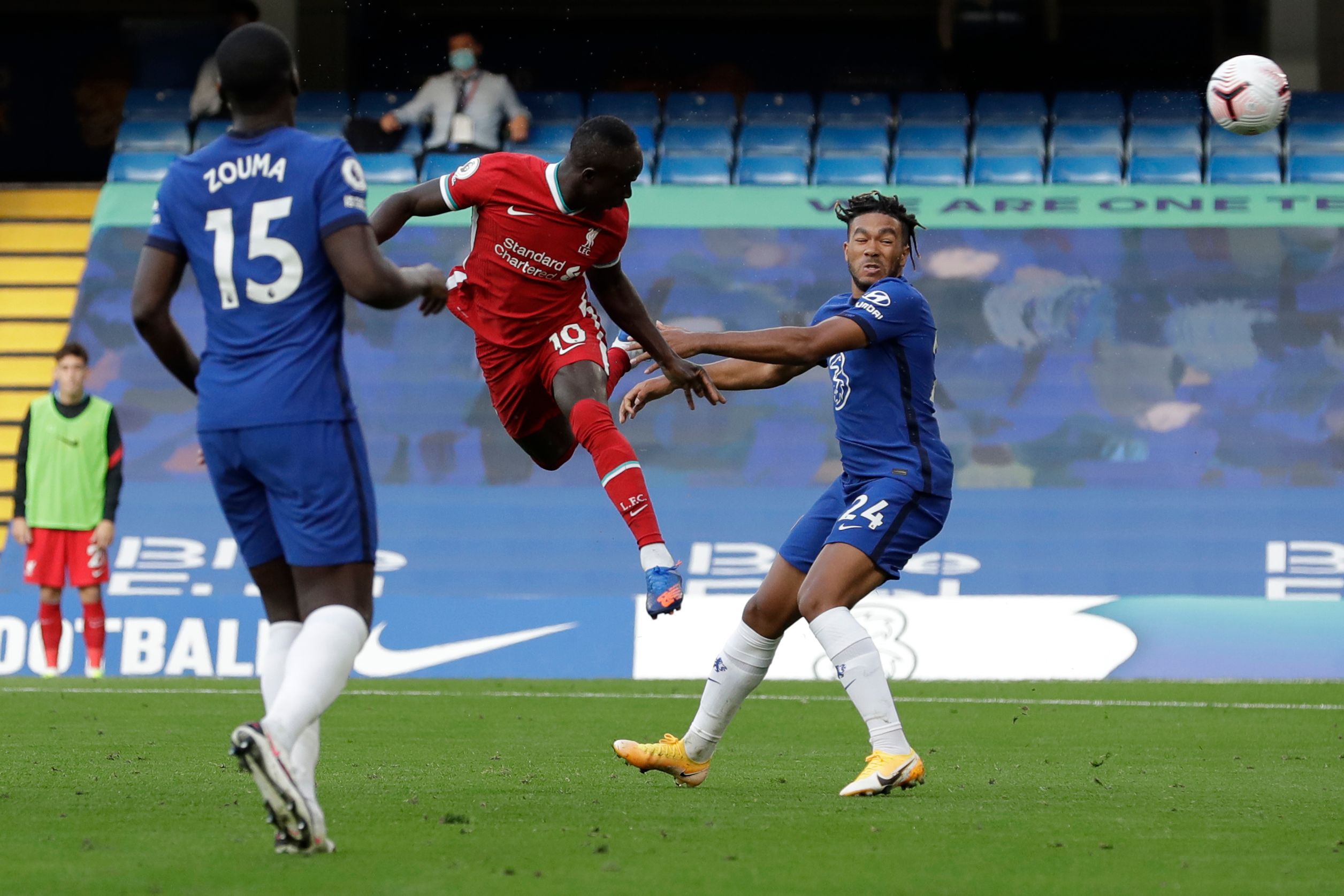 Liverpool Menang 2-0 di Kandang Chelsea