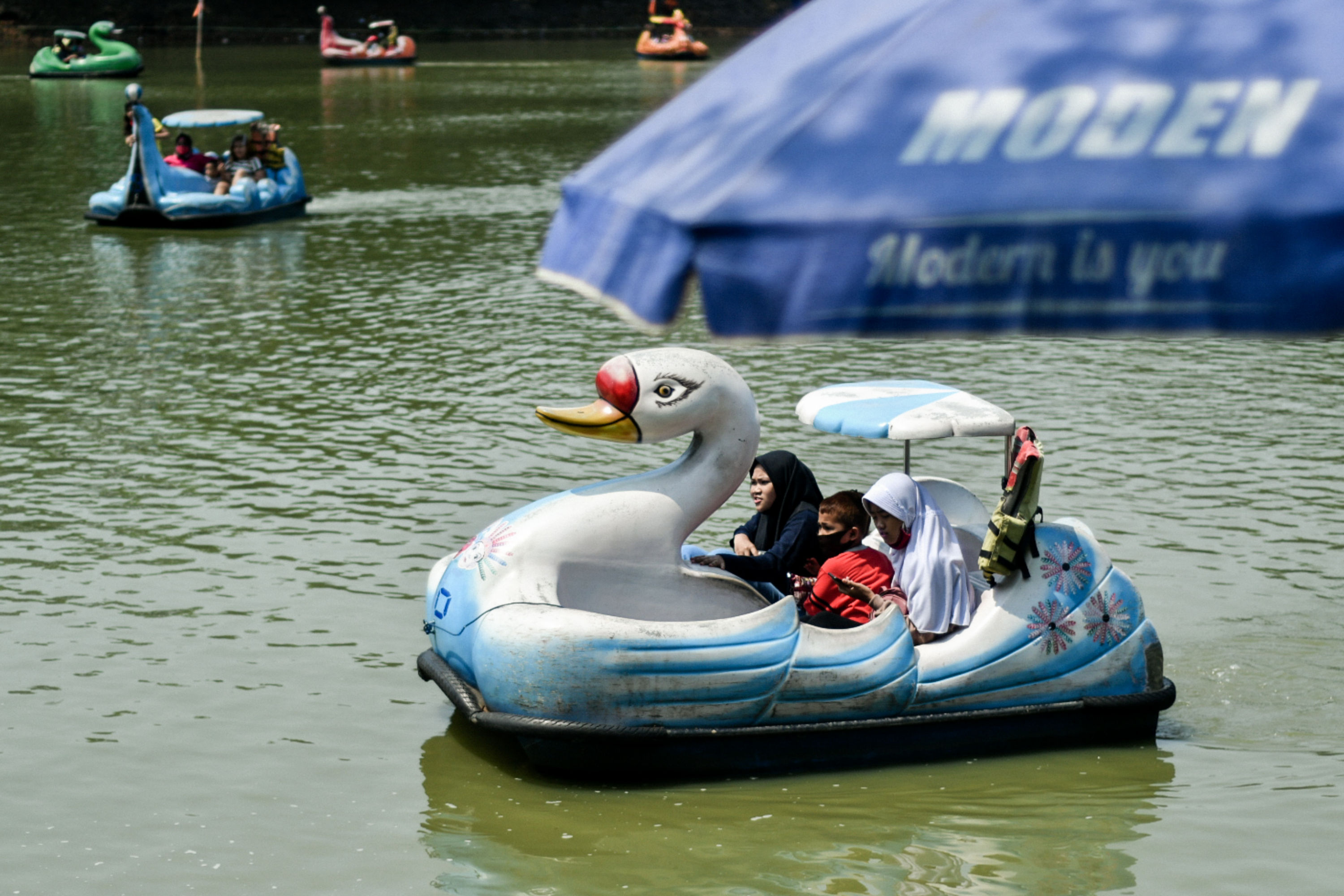 Wisata Air Setu Babakan Jelang PSBB