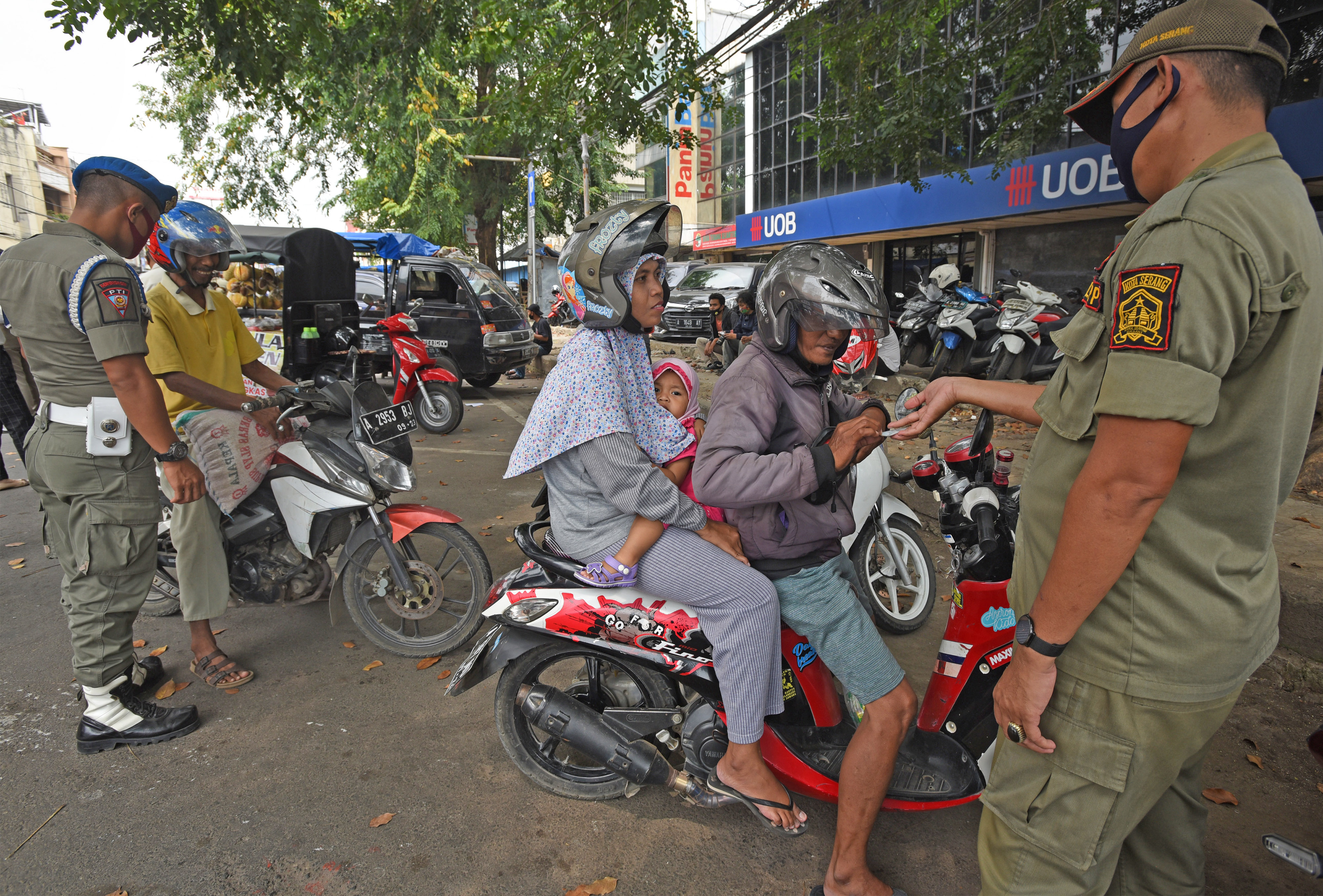 Penegakan Disiplin Protokol Kesehatan