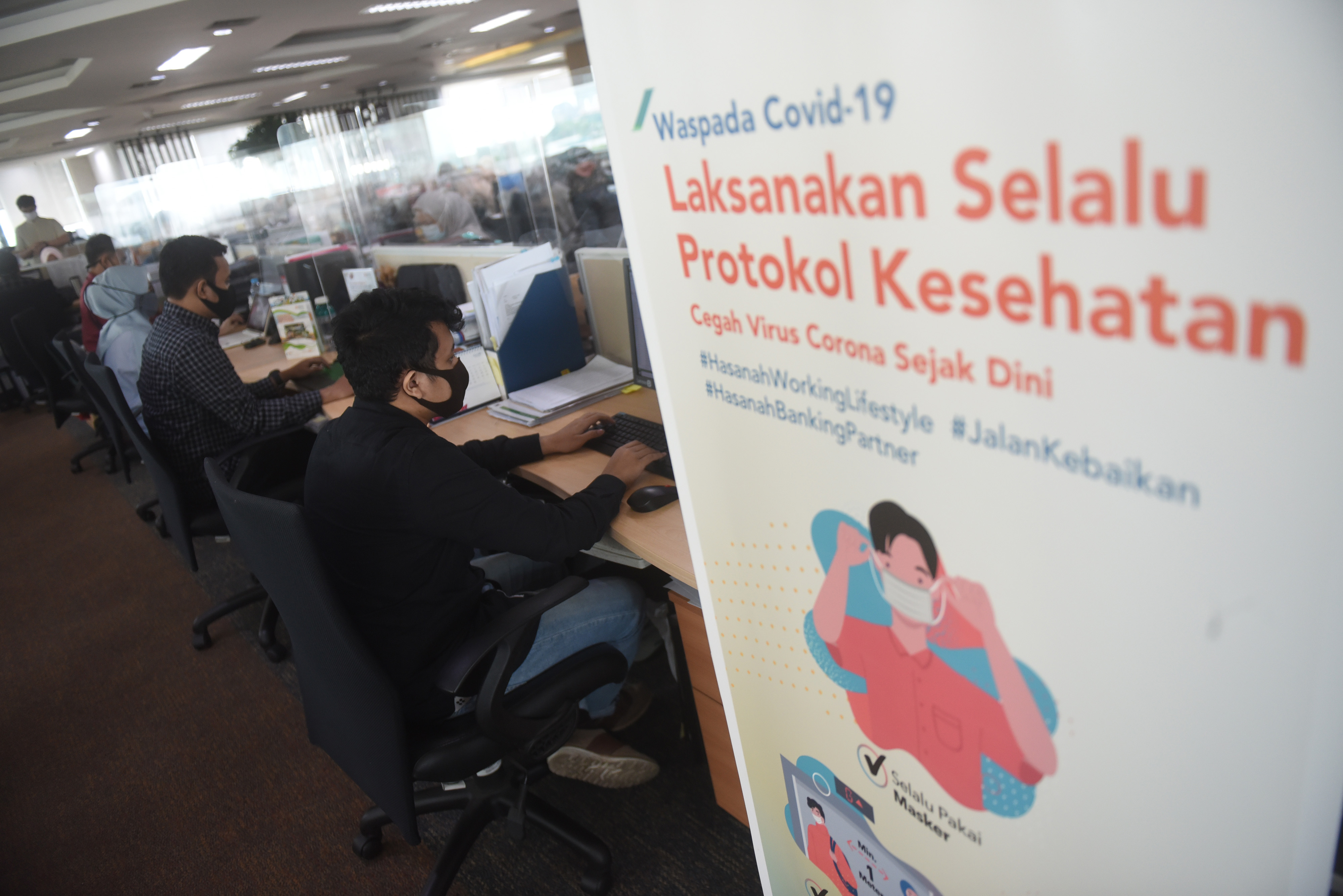 Aktivitas Perkantoran Jelang Penerapan Kembali PSBB Jakarta