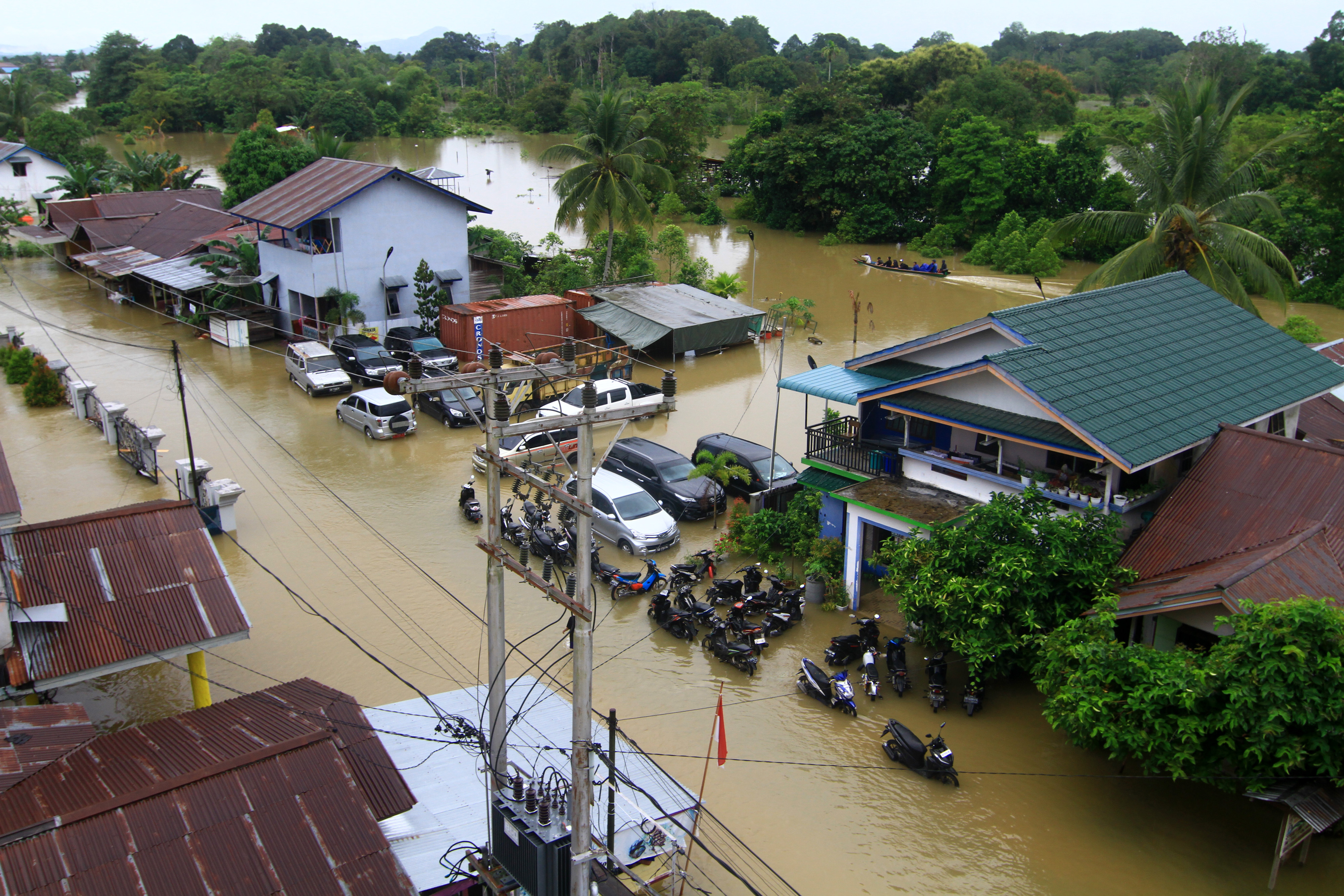 Kota Putussibau Masih Terendam Banjir 