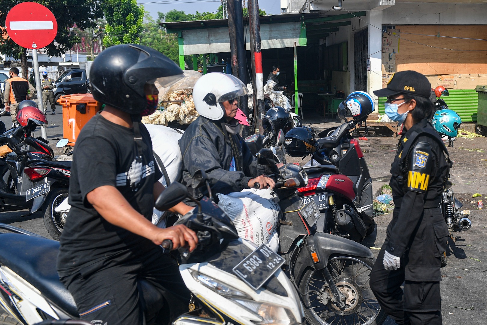 Tes Usap Massal di Surabaya