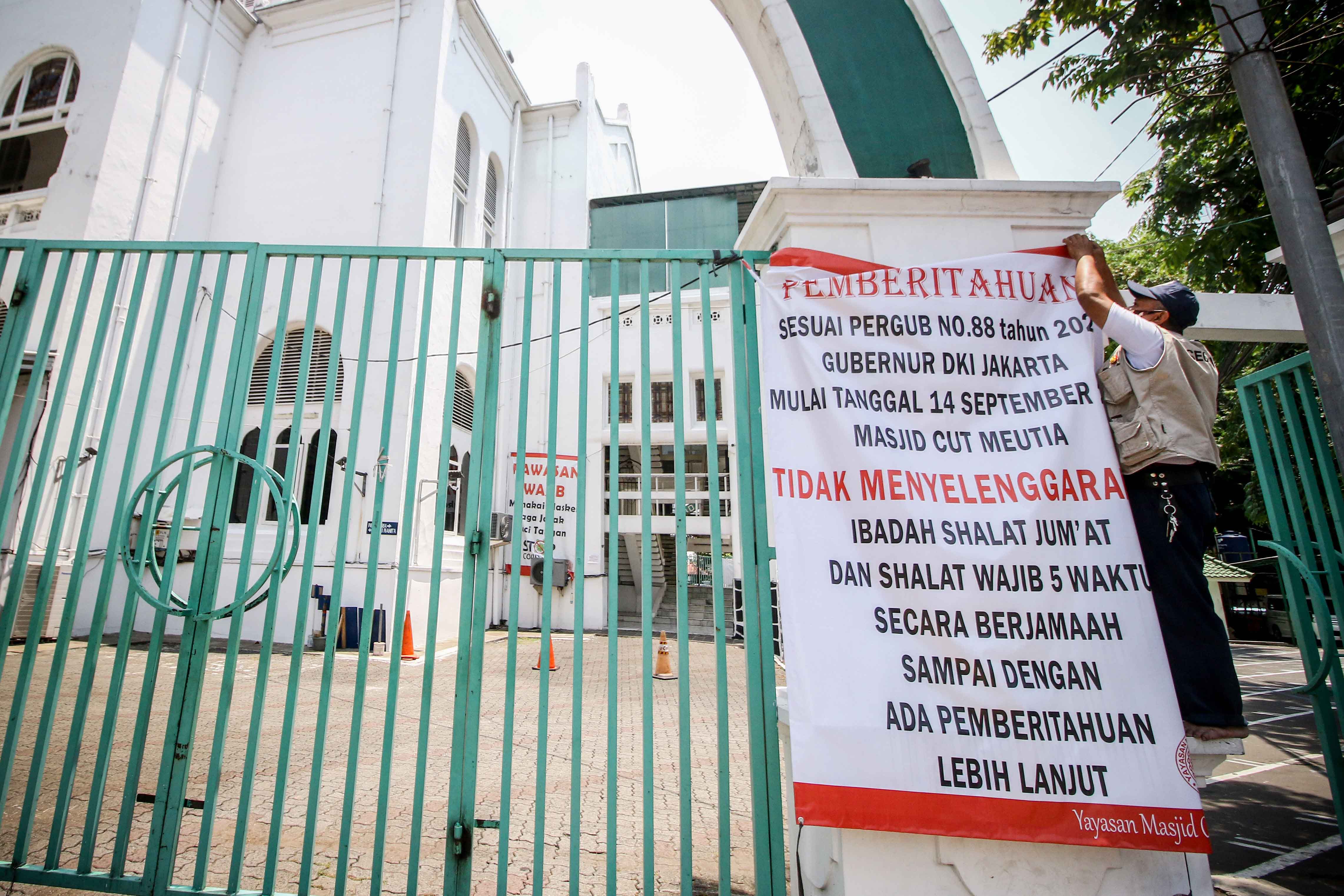 Masjid Cut Meutia Kembali Tutup Karena PSBB