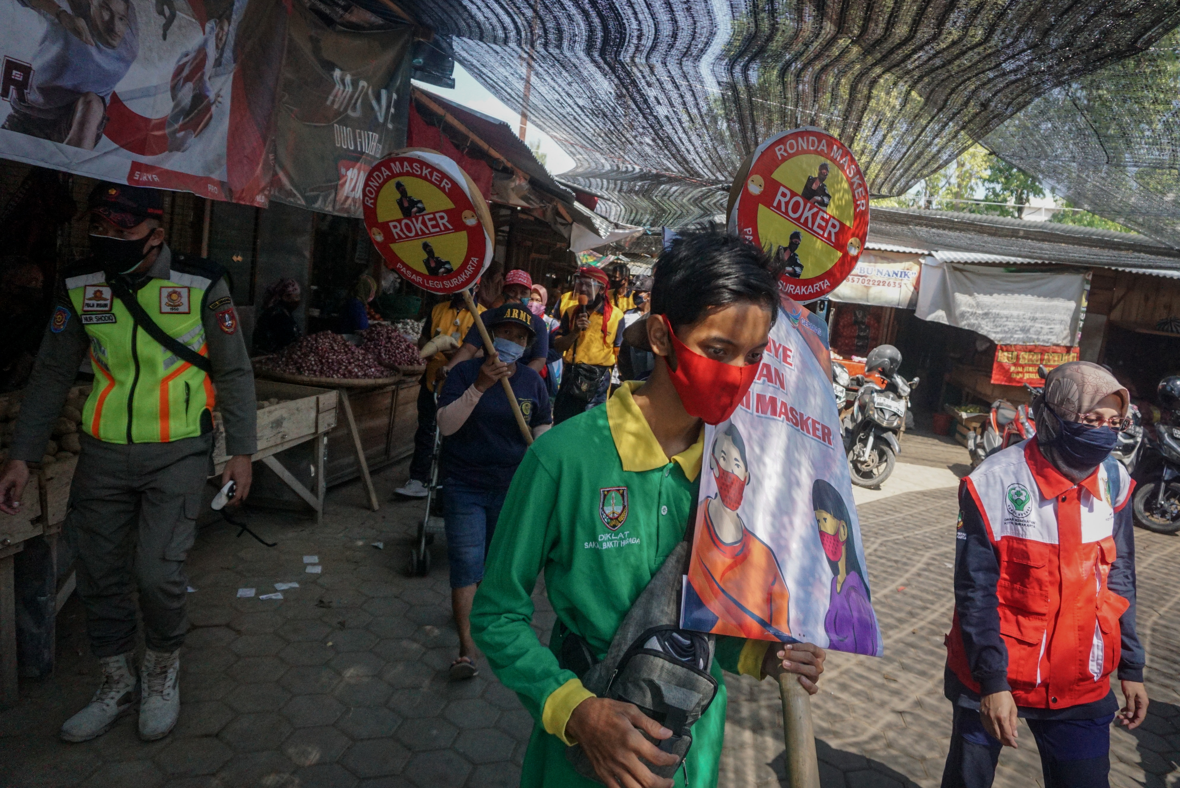 Ronda Masker di Pasar Legi Solo