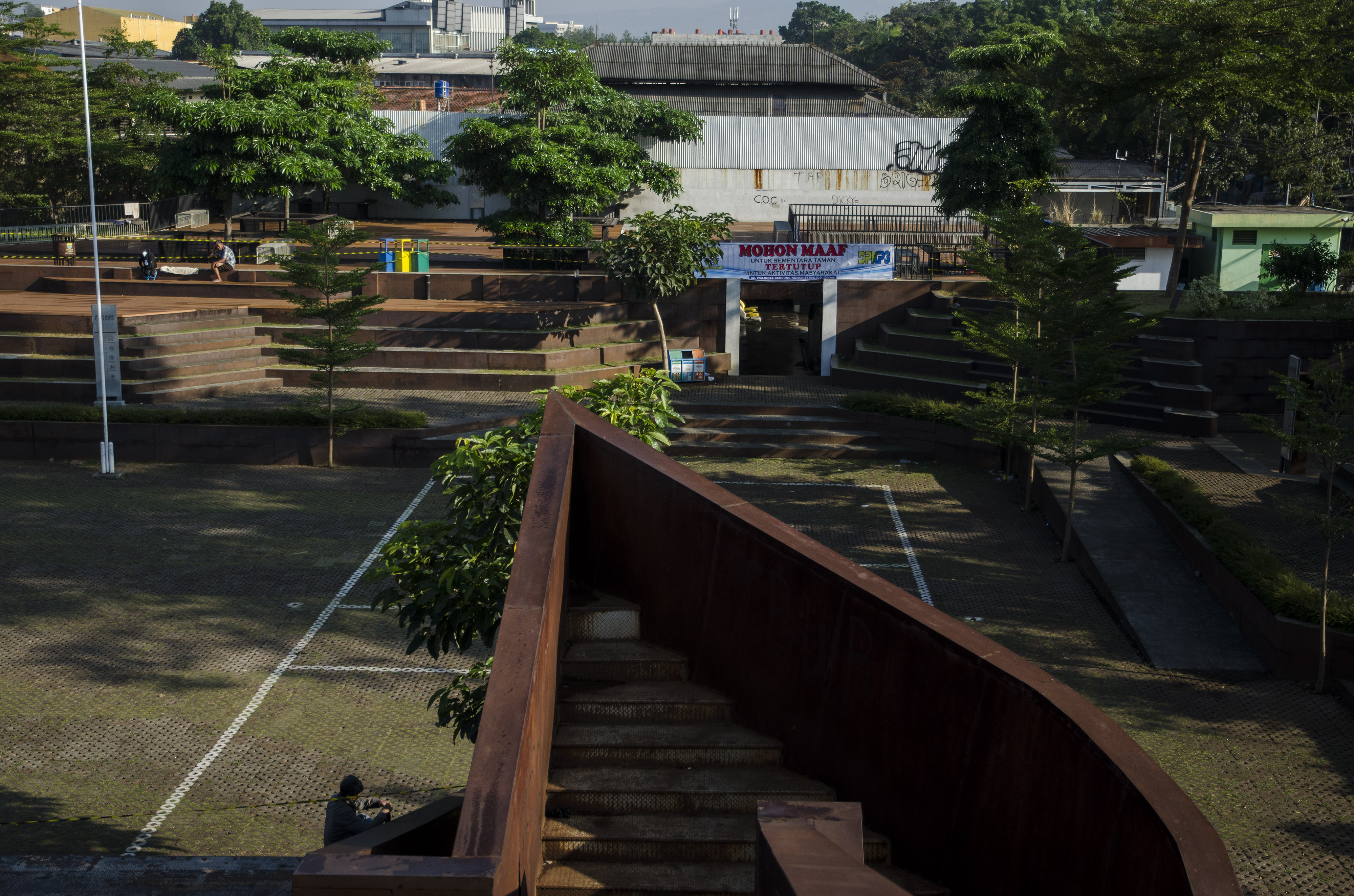 Penutupan Taman Kota Bandung