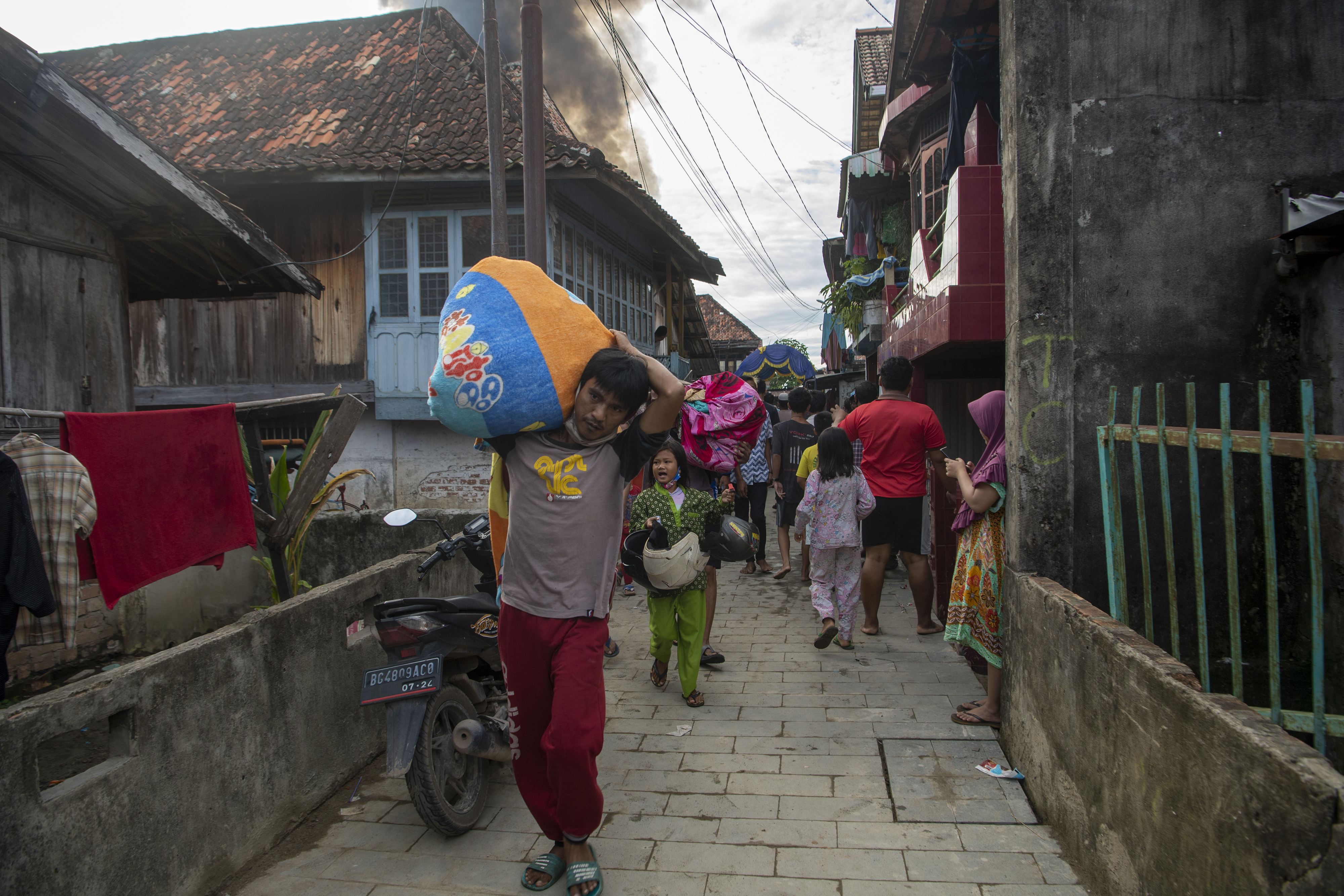 Kebakaran Pemukiman Padat Penduduk di Palembang