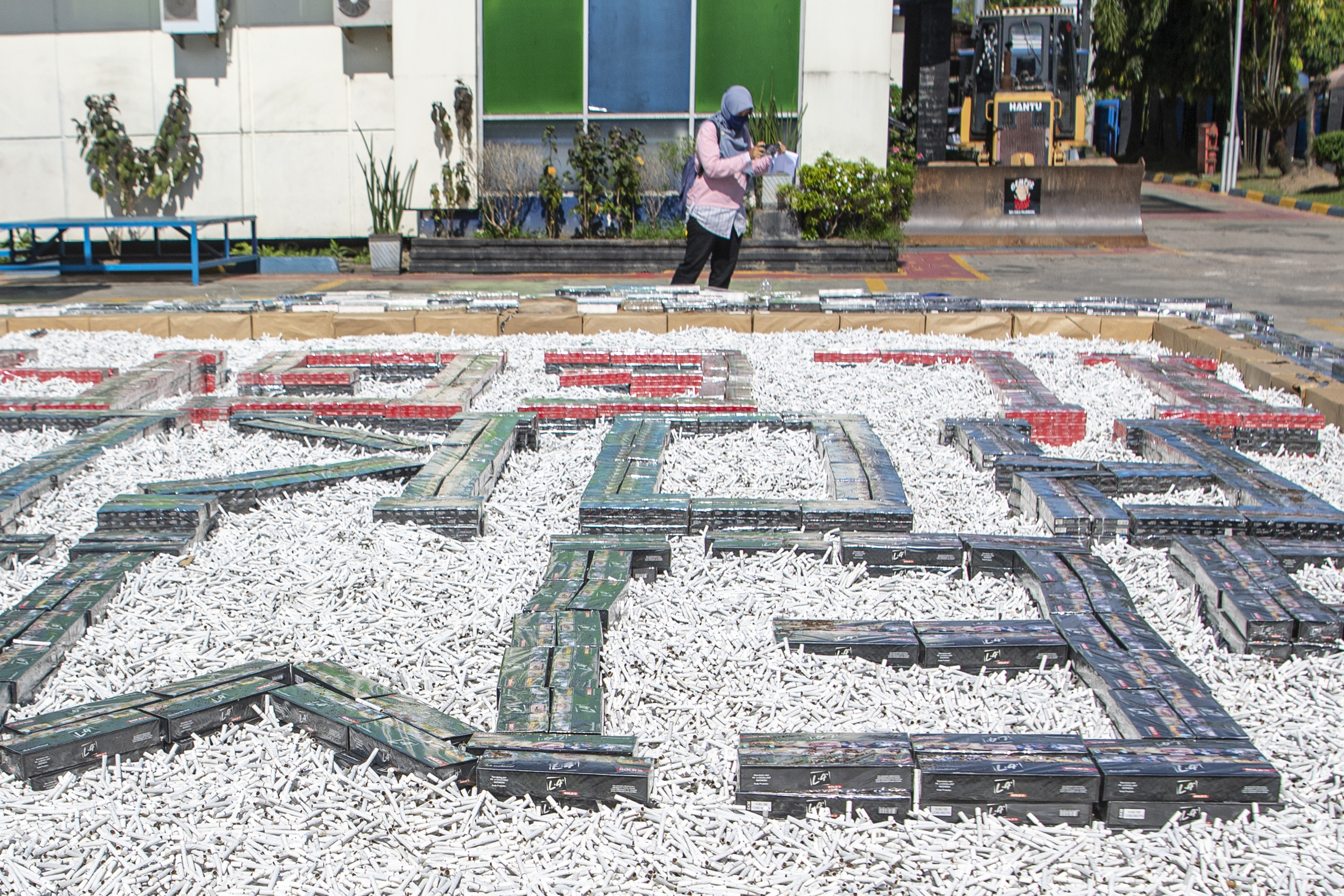 Musnahkan Barang Hasil Penindakan