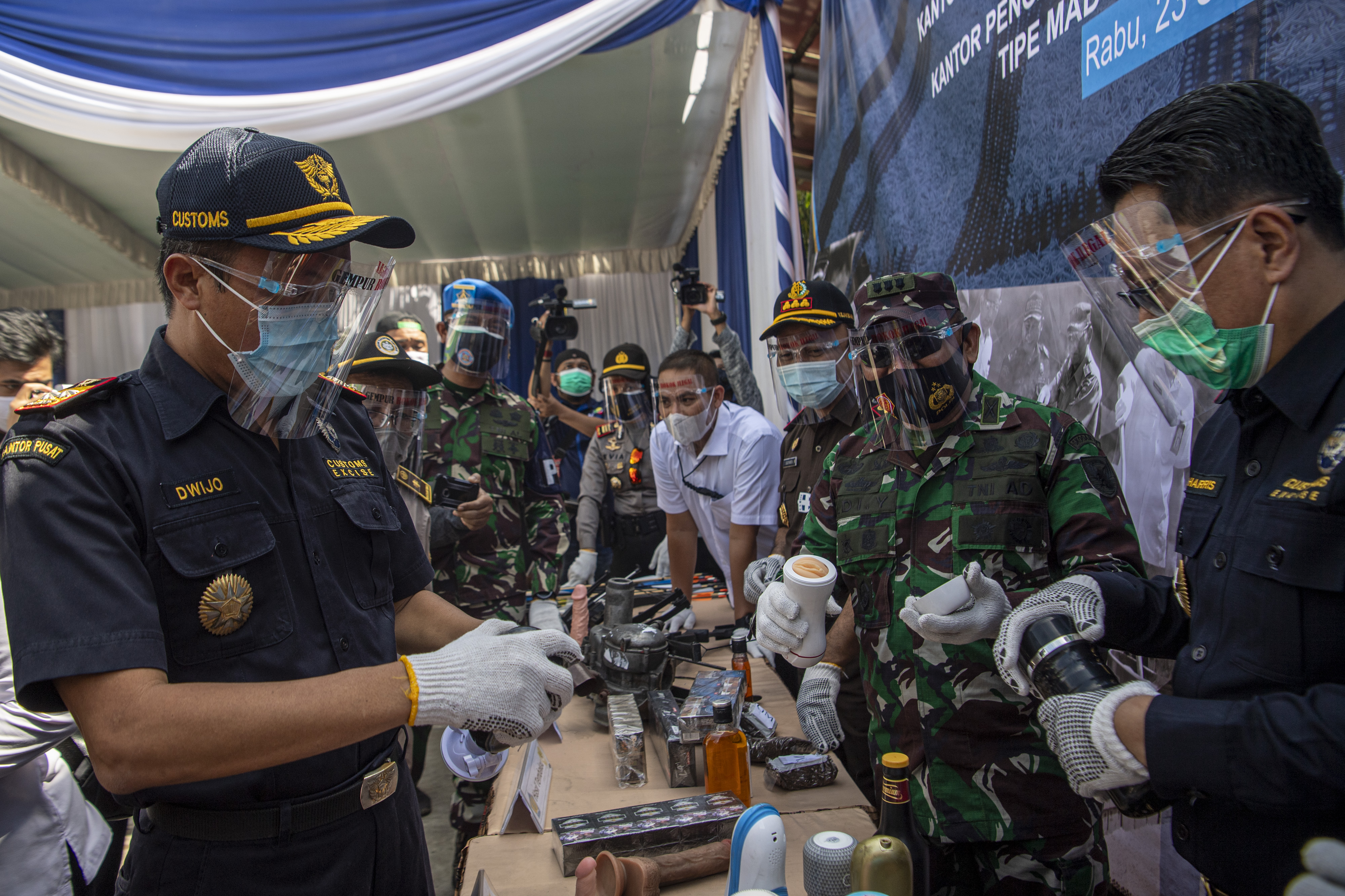 Musnahkan Barang Hasil Penindakan
