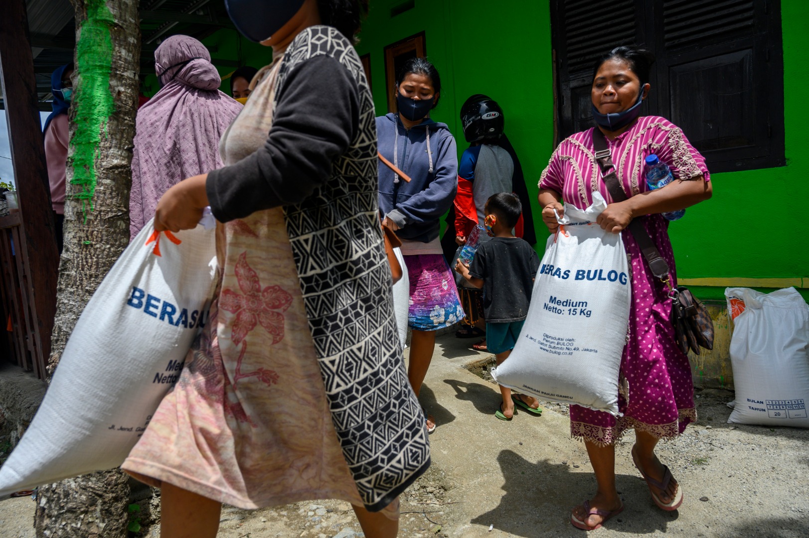 Penyaluran Bantuan Sosial Beras