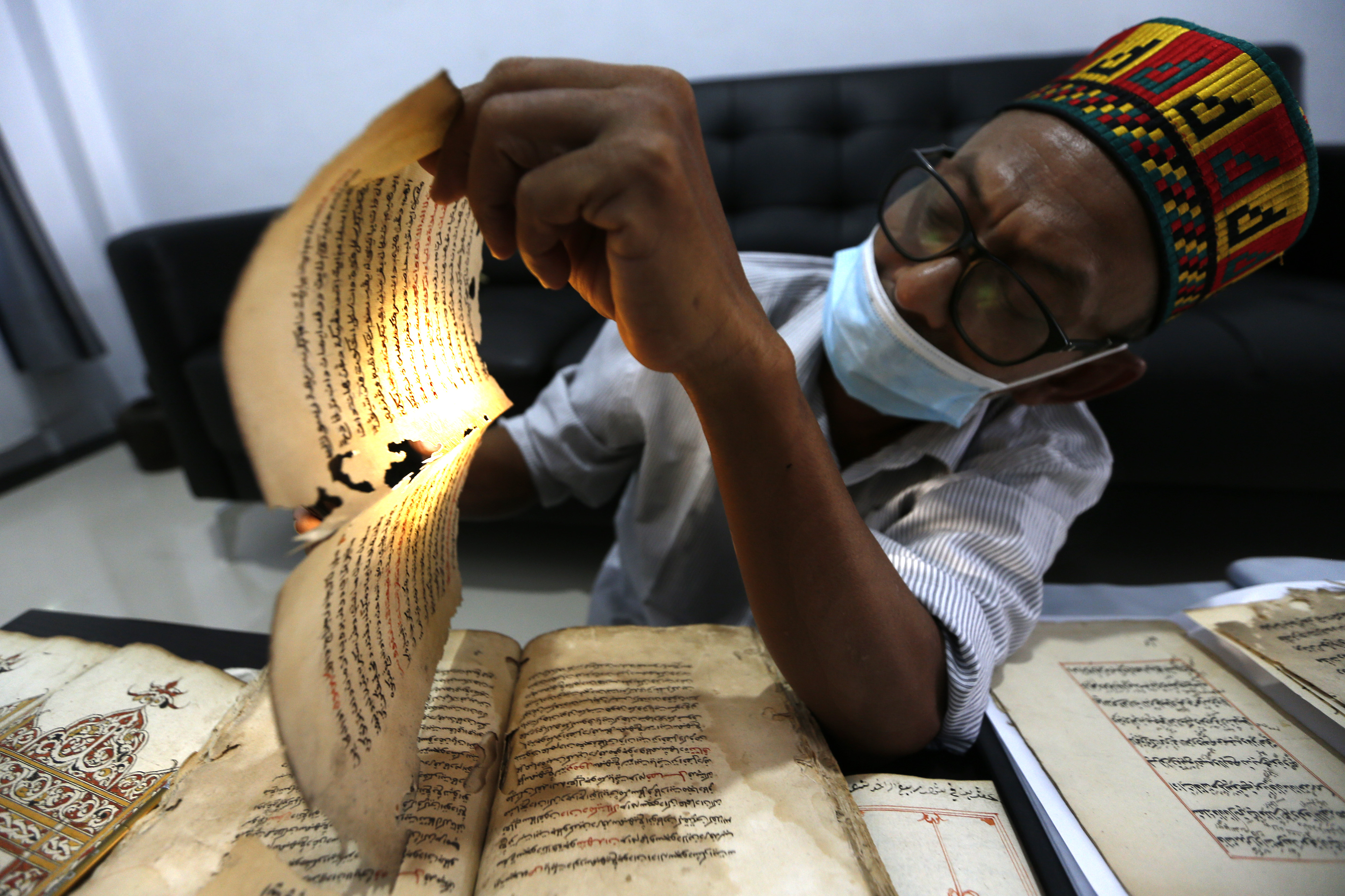 Perawatan Naskah Kuno