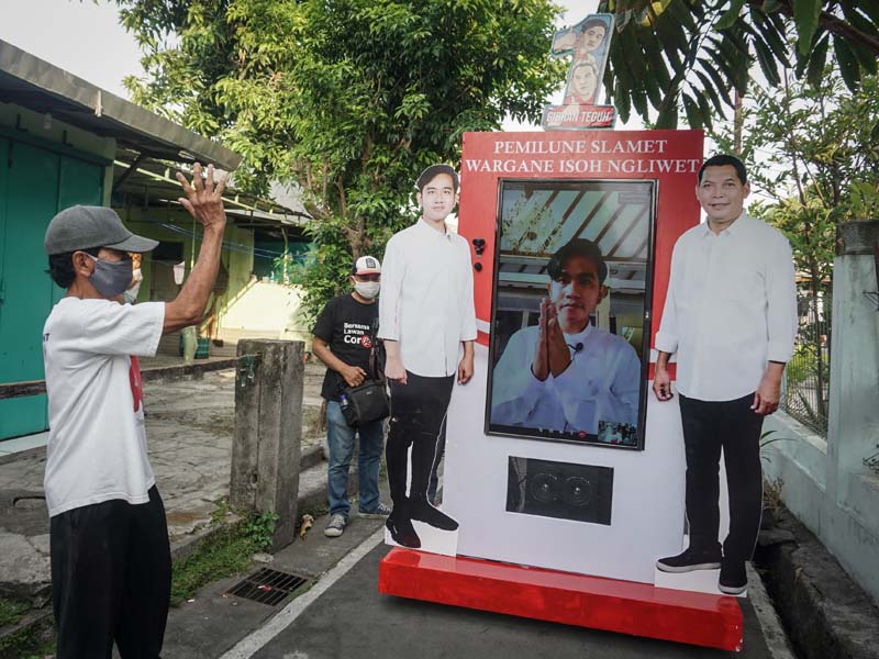 Kampanye Blusukan Daring Gibran