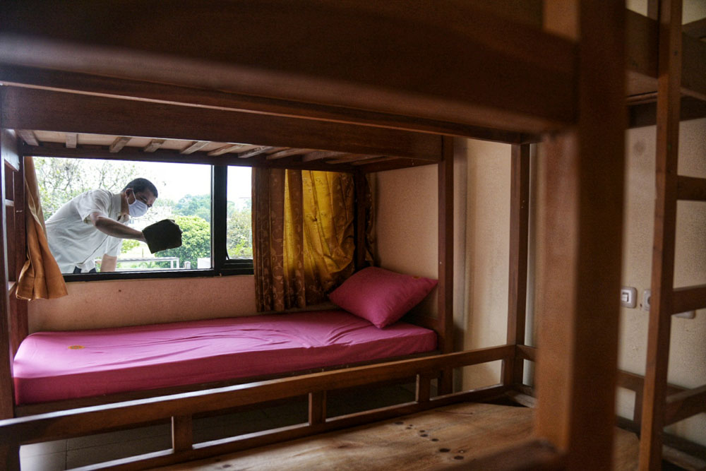 Graha Wisata Ragunan Tempat Isolasi OTG