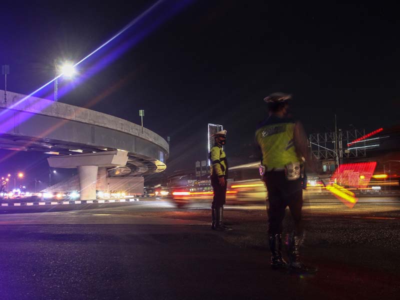 Penerapan Jam Malam di Masa PSBM