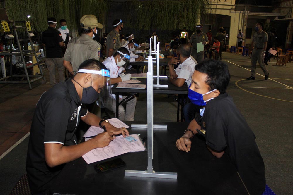 Tim Pemburu Pelanggar Protokol Kesehatan 