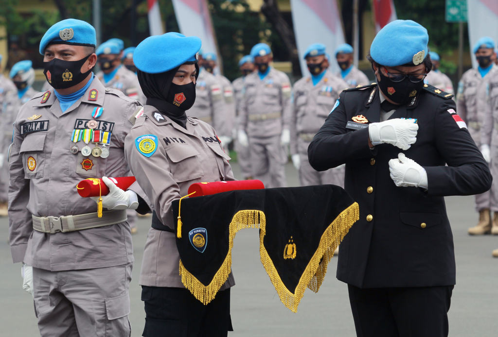 Penghargaan Tanda Kehormatan dari Presiden RI 