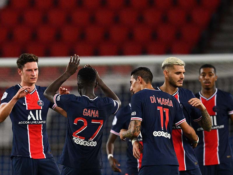 Les Parisiens Menang dengan Sembilan Pemain 