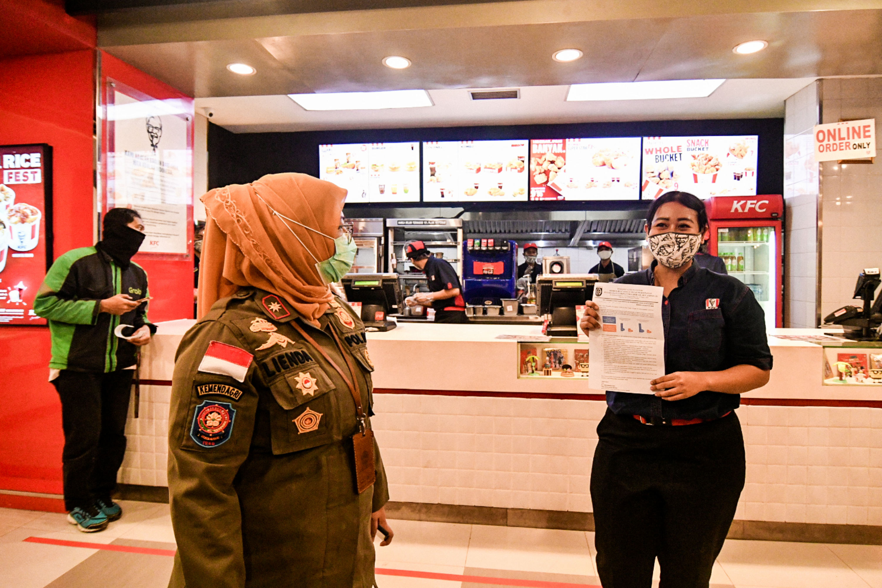 Pembatasan Jam Malam di Depok