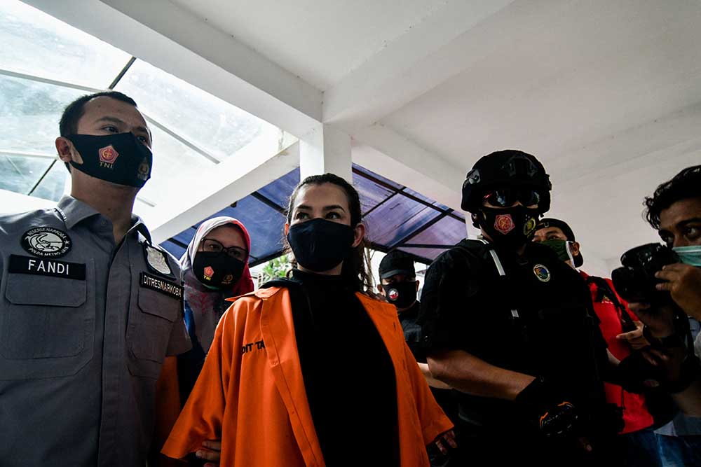 Penyanyi Reza Artamevia Ditangkap Polisi 